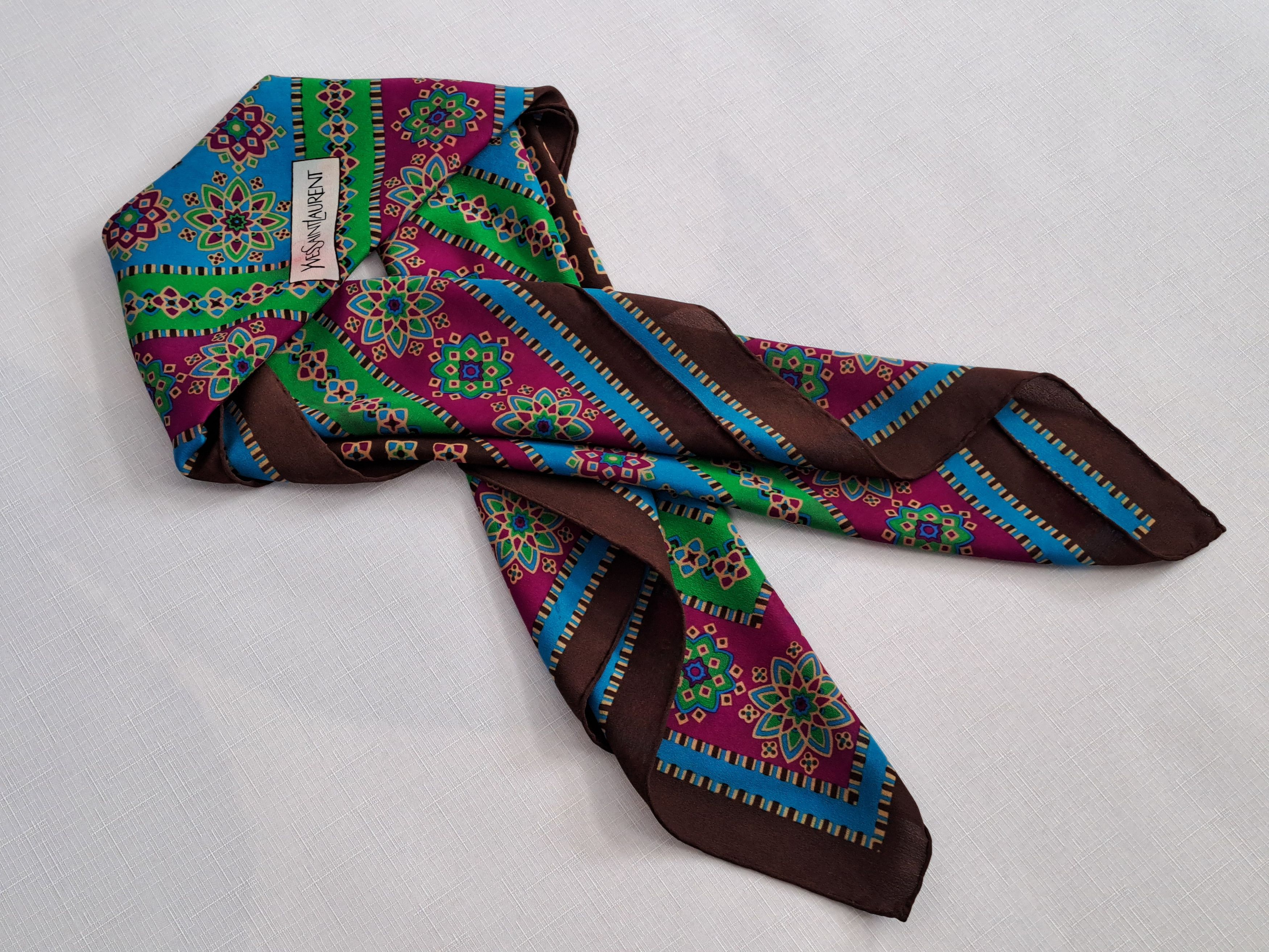Vintage × Yves Saint Laurent Vintage Yves Saint Laurent geometric flower pattern scarf. Size ONE SIZE - 3 Thumbnail