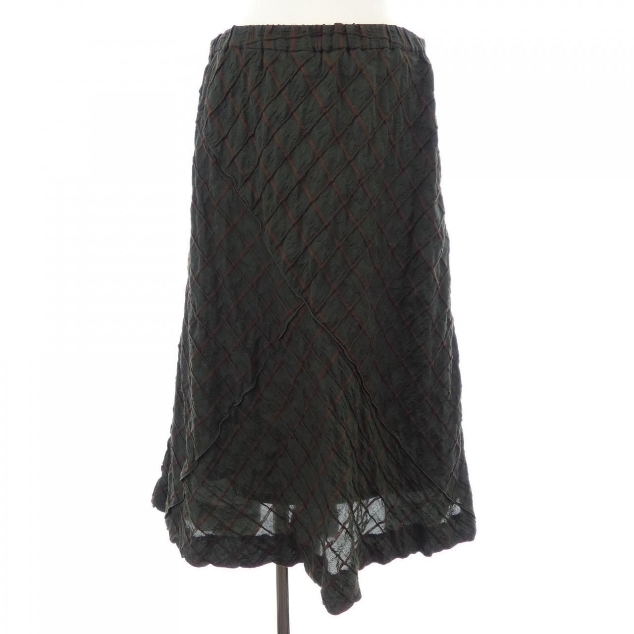 Other Other Haat Skirt Textile Skirts DUTY FREE for USA Size ONE SIZE - 1 Thumbnail