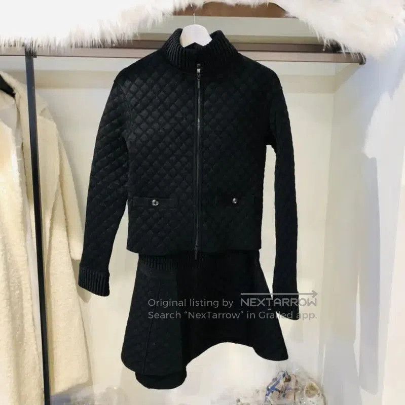 Chanel Chanel Black Quilted Women's Jacket and Skirt Set . Size S / US 4 / IT 40 - 1 Thumbnail