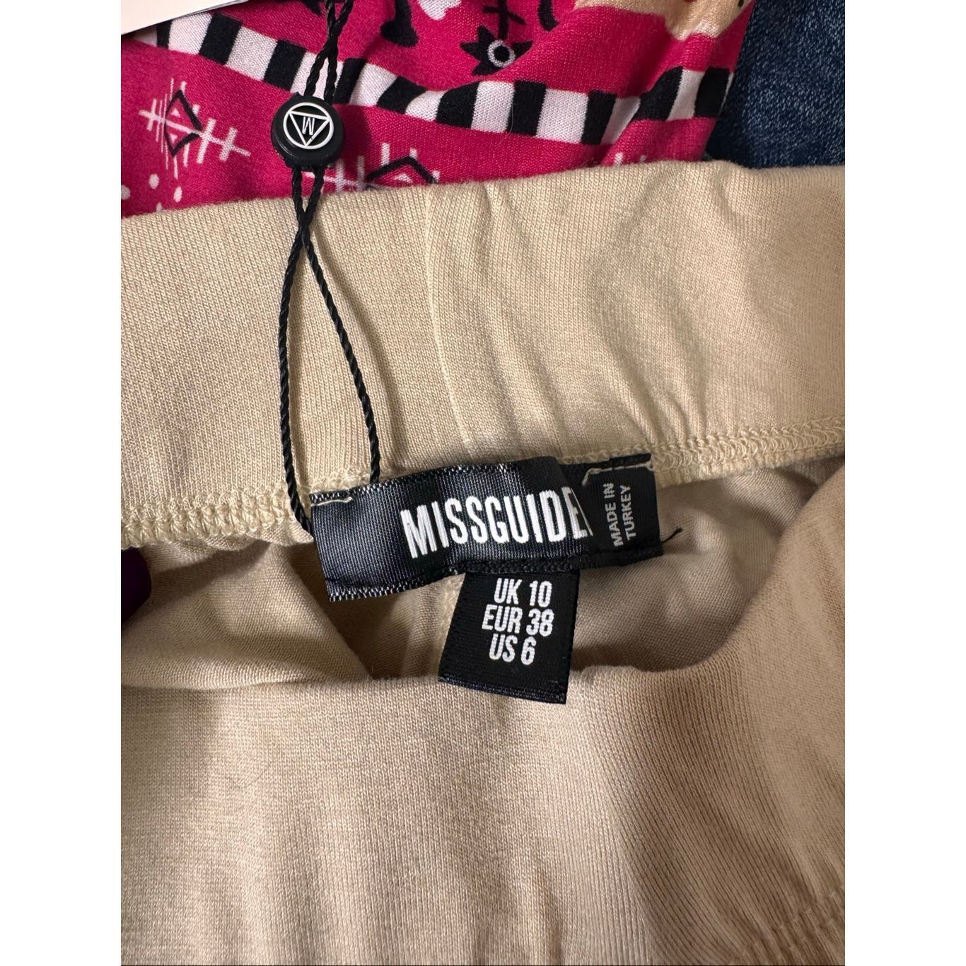 Other Missguided Sand Beige Cycling Shorts Women’s Size US 6 | Str Size 28" / US 6 / IT 42 - 3 Thumbnail
