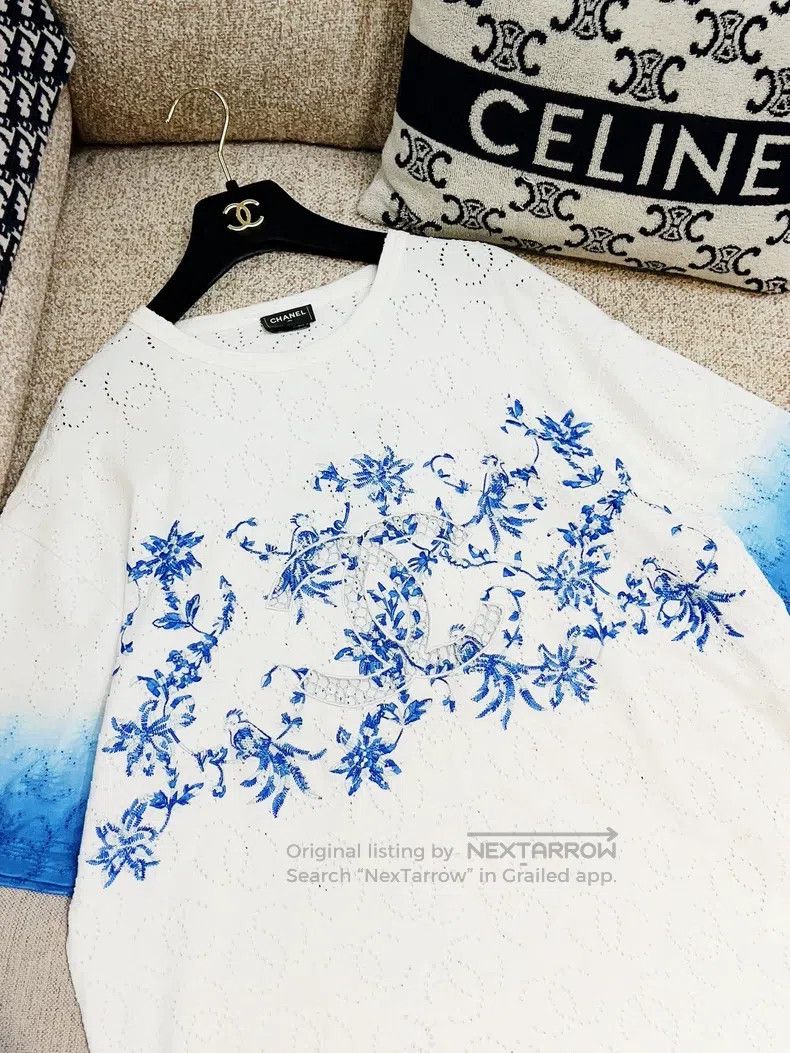 Chanel Chanel 24C white background blue dyed double C round-neck Size XS / US 0-2 / IT 36-38 - 4 Thumbnail