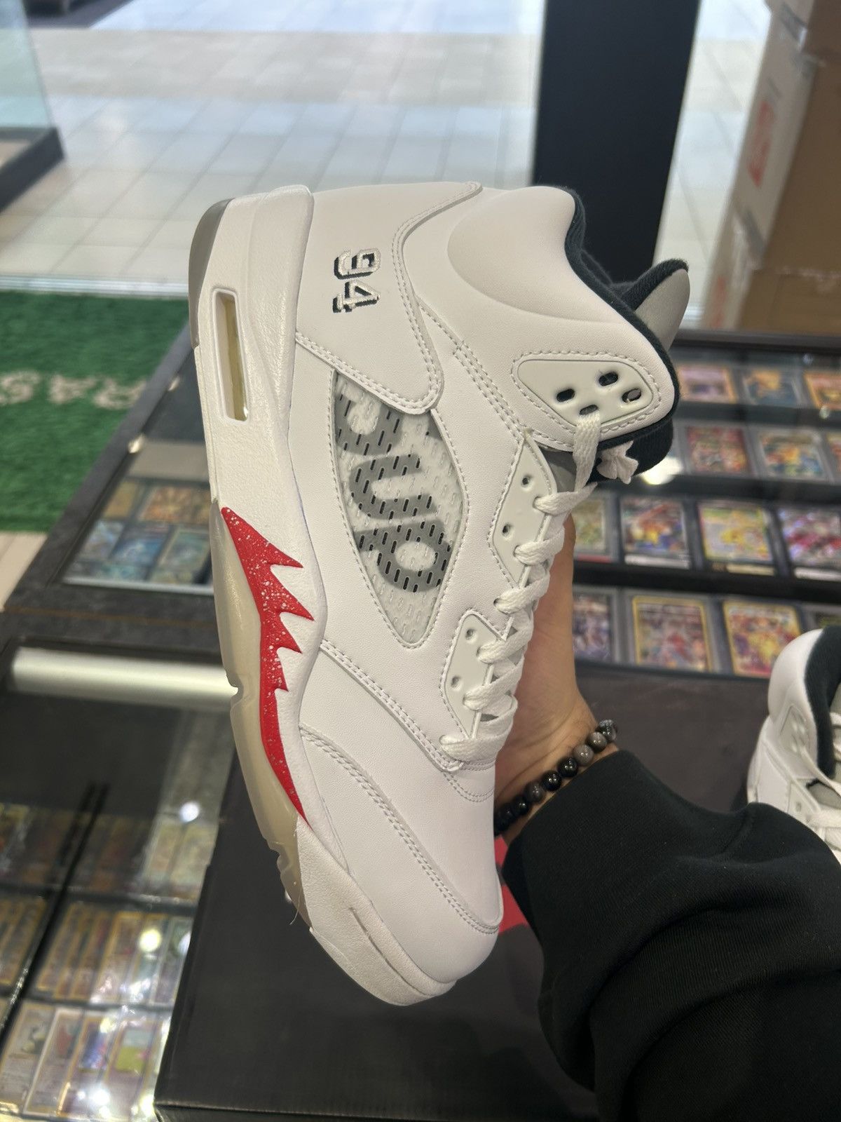 Jordan Brand Jordan 5 Supreme White Size US 11 / EU 44 - 5 Thumbnail