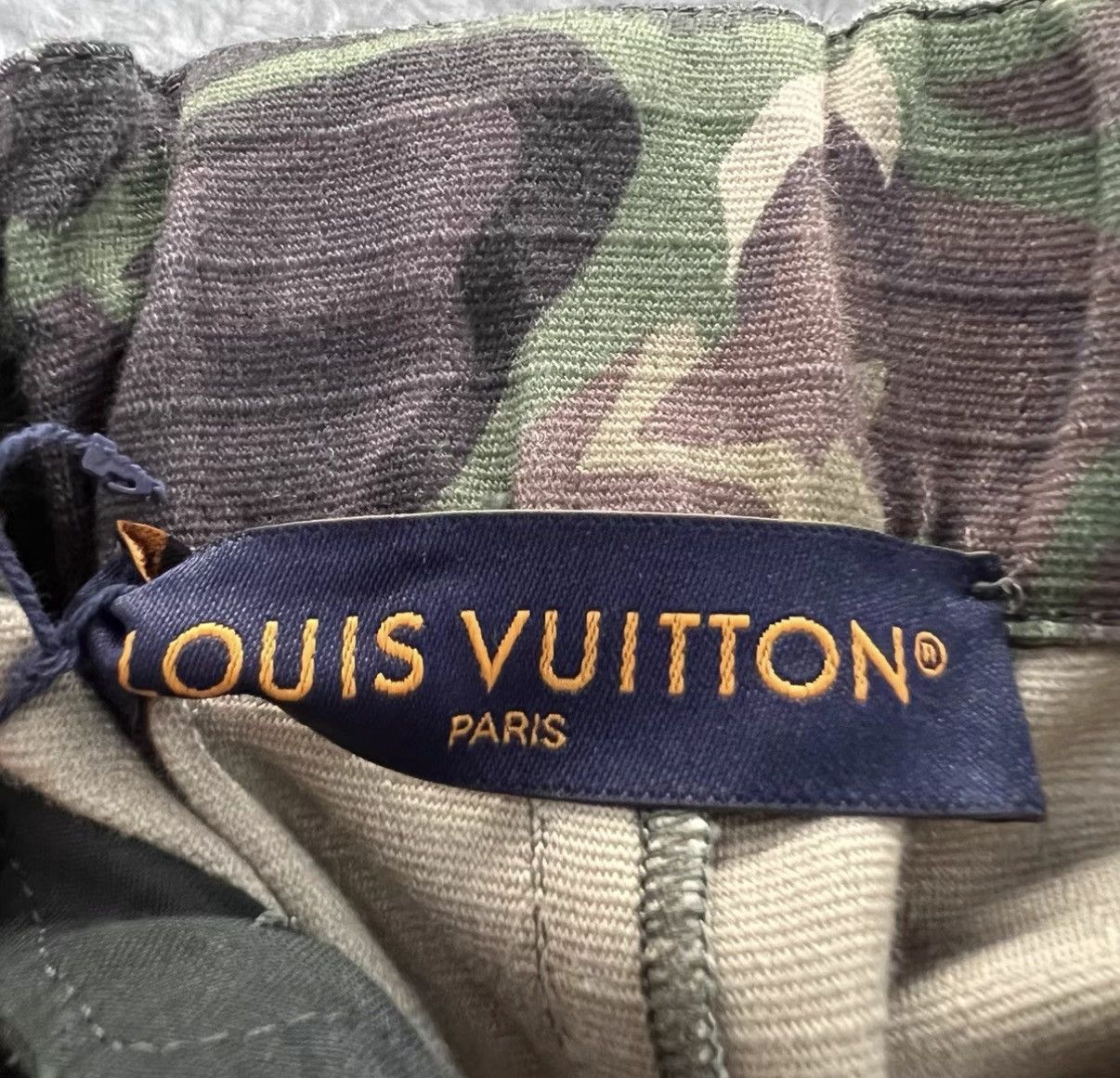 Louis Vuitton Louis Vuitton LV × Nigo 25 Model Pocket Cargo Pants J41 Size US 36 / EU 52 - 3 Thumbnail