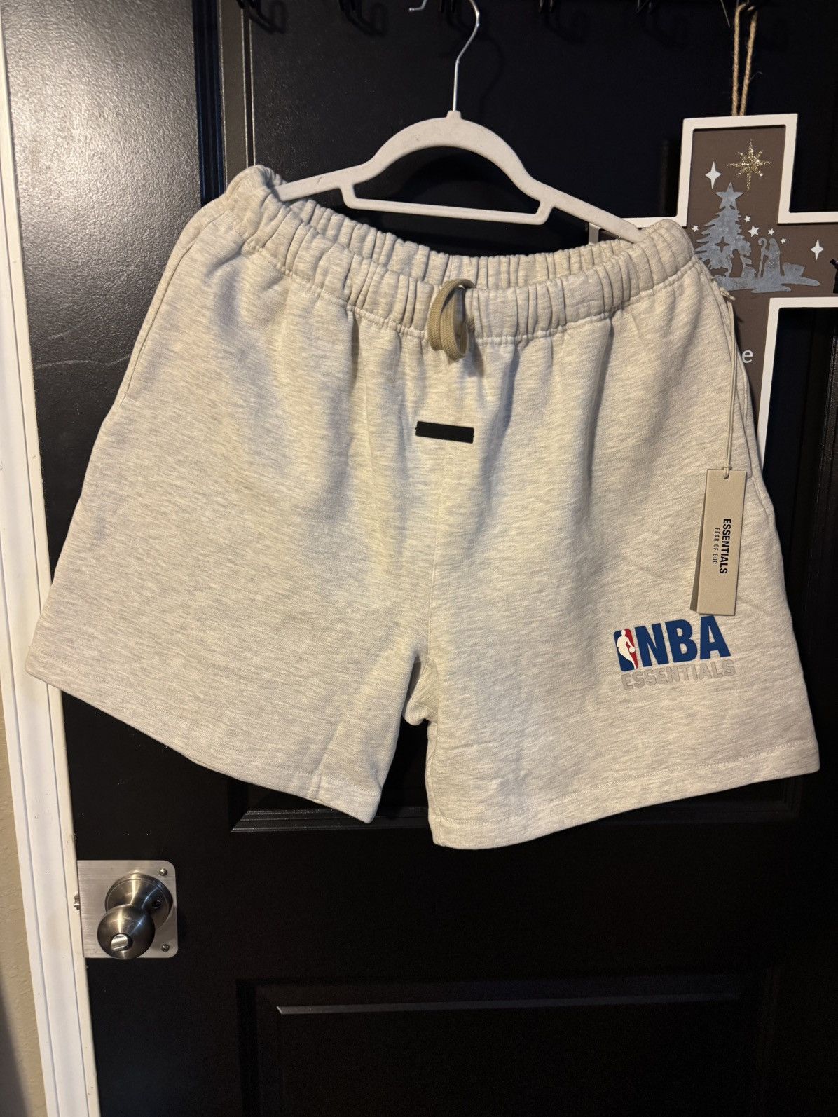 Essentials NBA Essential light oatmeal size L Size US 36 / EU 52 - 1 Thumbnail