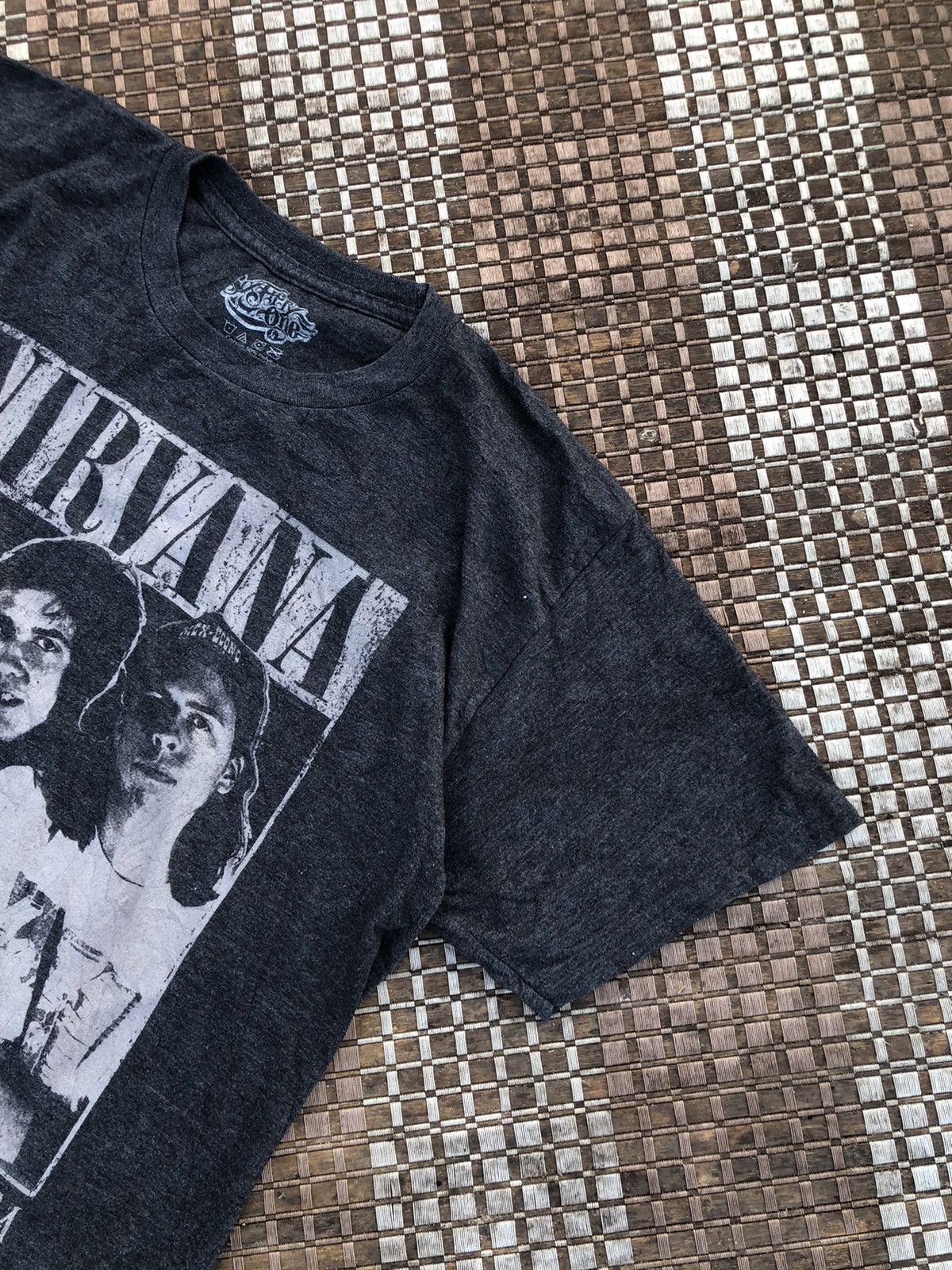 Band Tees × Nirvana × Vintage Vintage Y2K NIRVANA Roseland Ballroom Graphic Tee Size US L / EU 52-54 / 3 - 3 Thumbnail