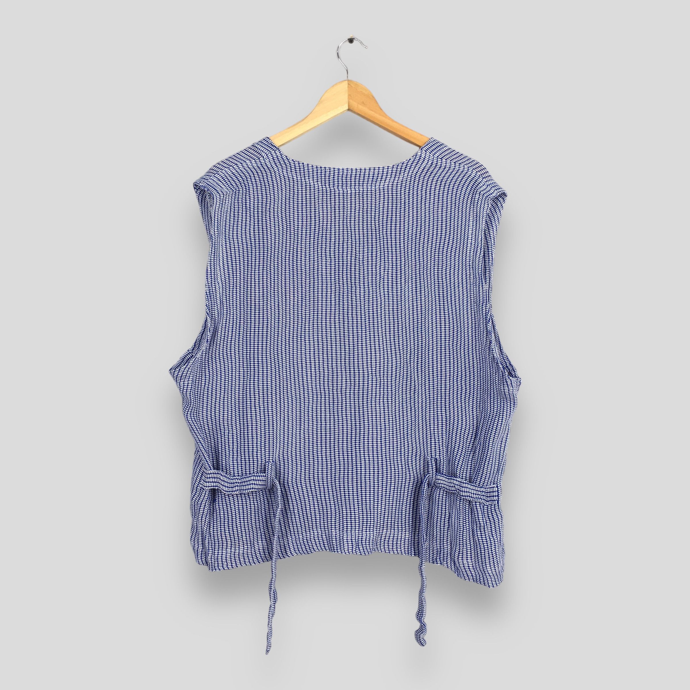 Issey Miyake Vintage Issey Miyake Men Stripes Sleeveless Pleated Jacket M Size US M / EU 48-50 / 2 - 6 Thumbnail