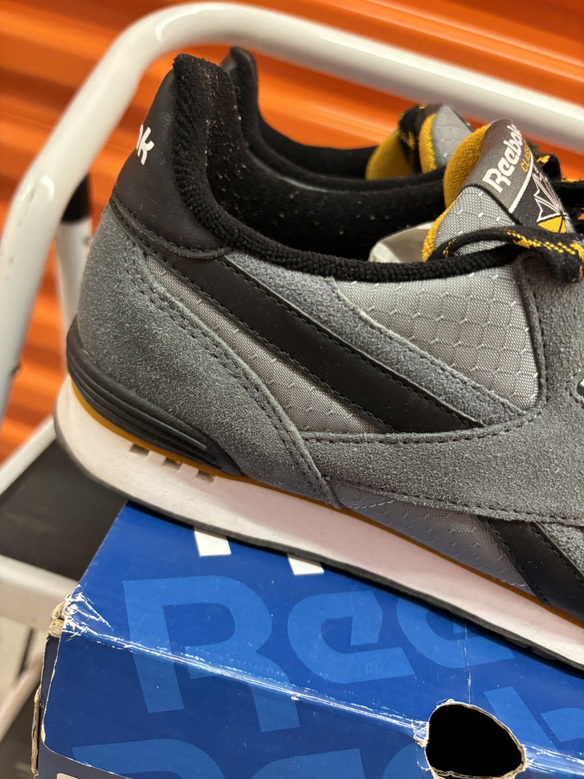Reebok ***FINAL DROP***RARE 00s REEBOK DASH RUNNER CLASSIC SUEDE 10 Size US 10 / EU 43 - 6 Thumbnail