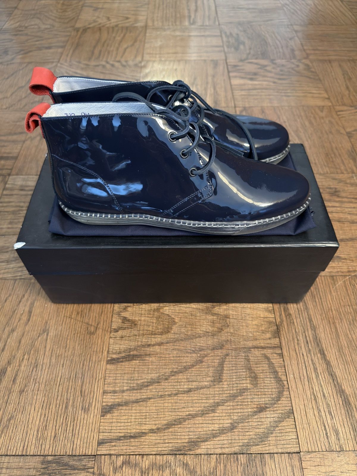 Del Toro Del Toro Navy Patent Leather Chukka Sneaker Size US 9.5 / EU 42-43 - 5 Thumbnail