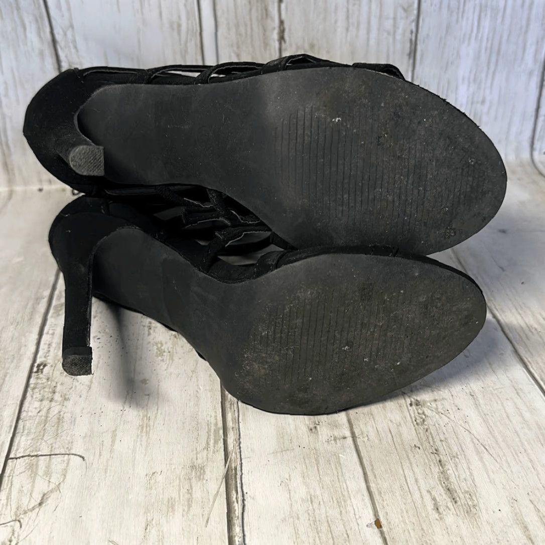 Vintage Liliana Nikia-14 Women’s Black Peep Toe Criss Cross Stiletto Heels size 6 Size US 6 / IT 36 - 7 Thumbnail