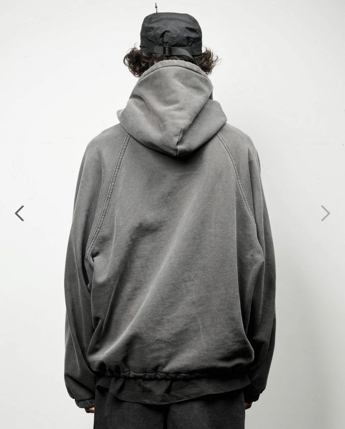 jacov OVERSIZED RAGLAN HOODIE Size US M / EU 48-50 / 2 - 4 Thumbnail