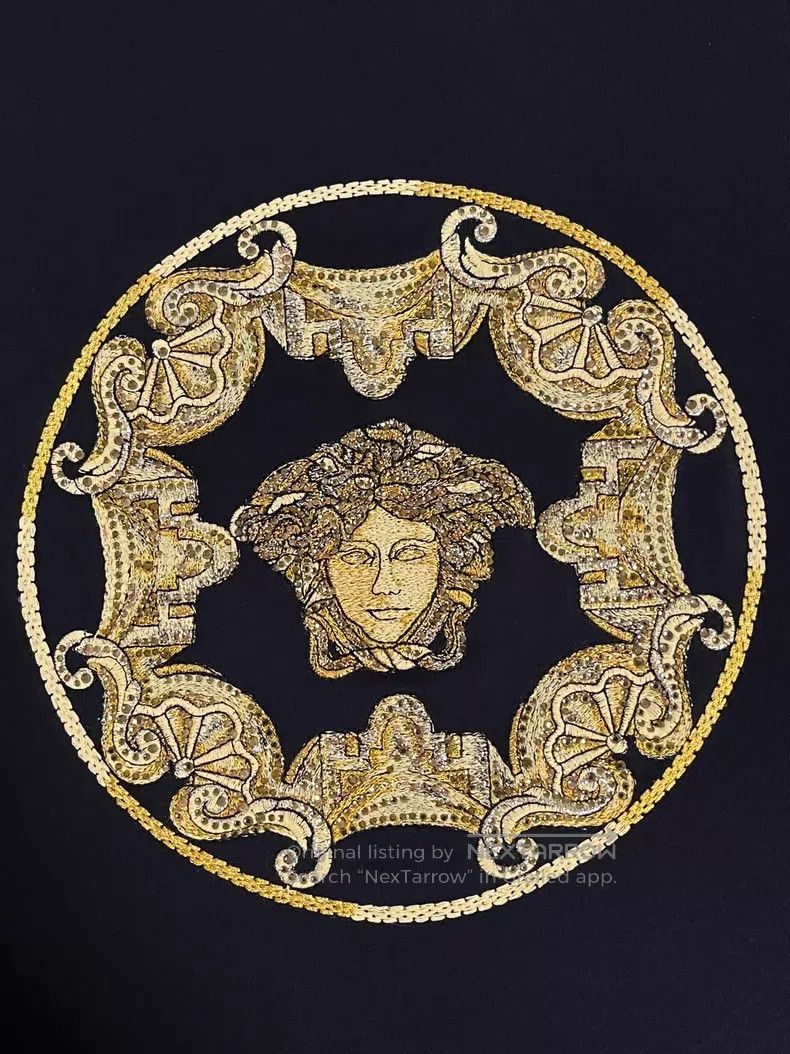 Versace Versace Embroidered T-shirt Size US XL / EU 56 / 4 - 5 Thumbnail