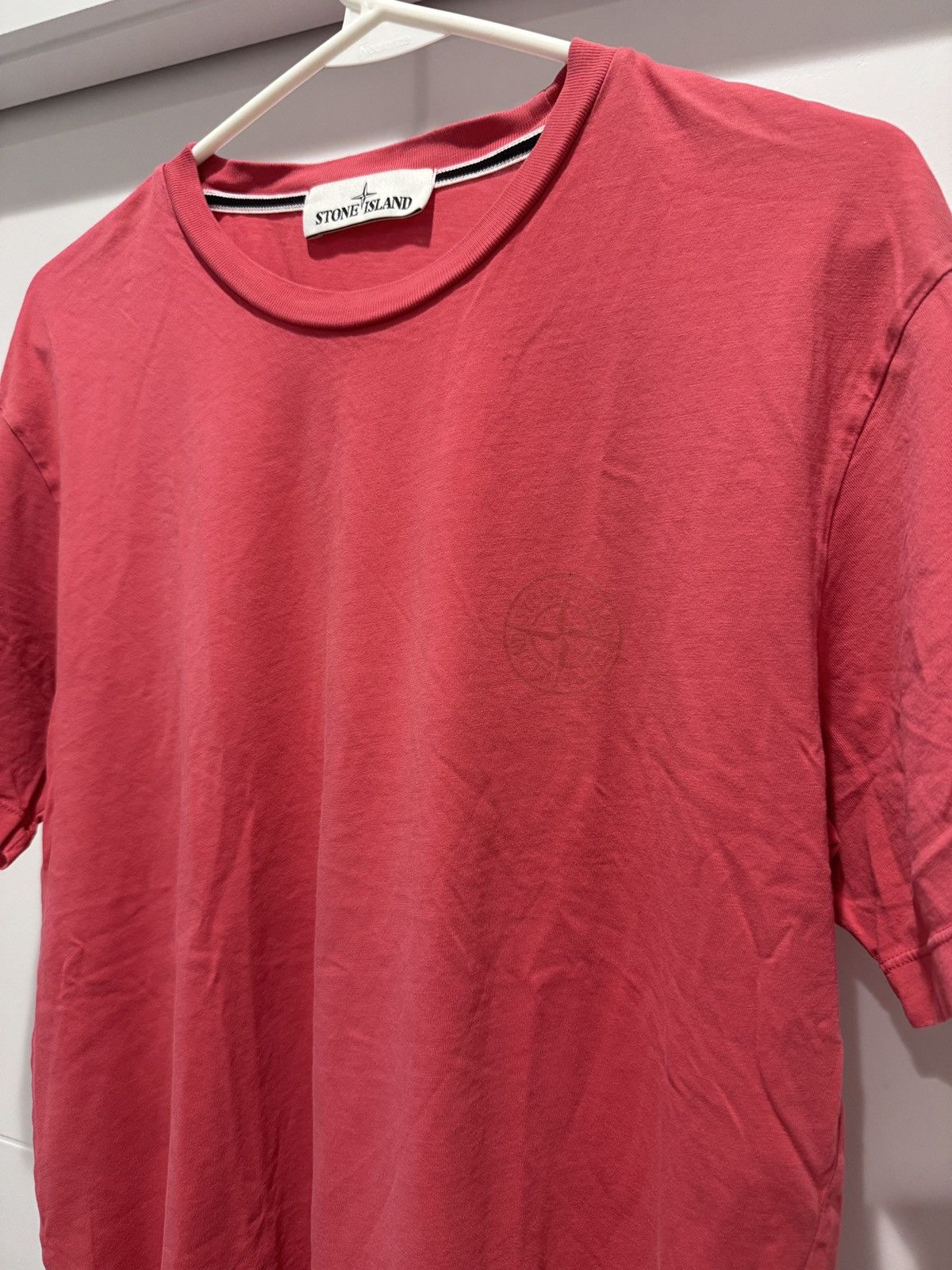 Stone Island Stone Island Compass Logo Fuchsia Pink Tee Size XL (fits L) Size US XL / EU 56 / 4 - 2 Thumbnail
