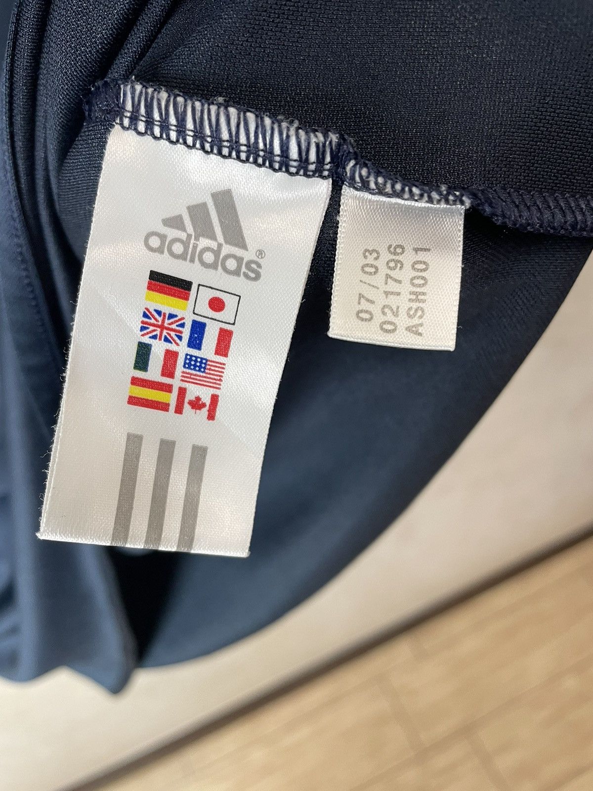 Adidas RONALDO REAL MADRID AWAY 2003/2004 SOCCER JERSEY SHIRT XL Size US XL / EU 56 / 4 - 8 Thumbnail