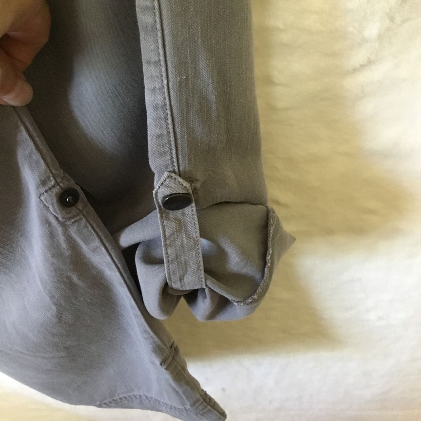 Coldwater Creek Coldwater Creek Gray with Bottom Button Up Pants Size 30" / US 8 / IT 44 - 8 Thumbnail