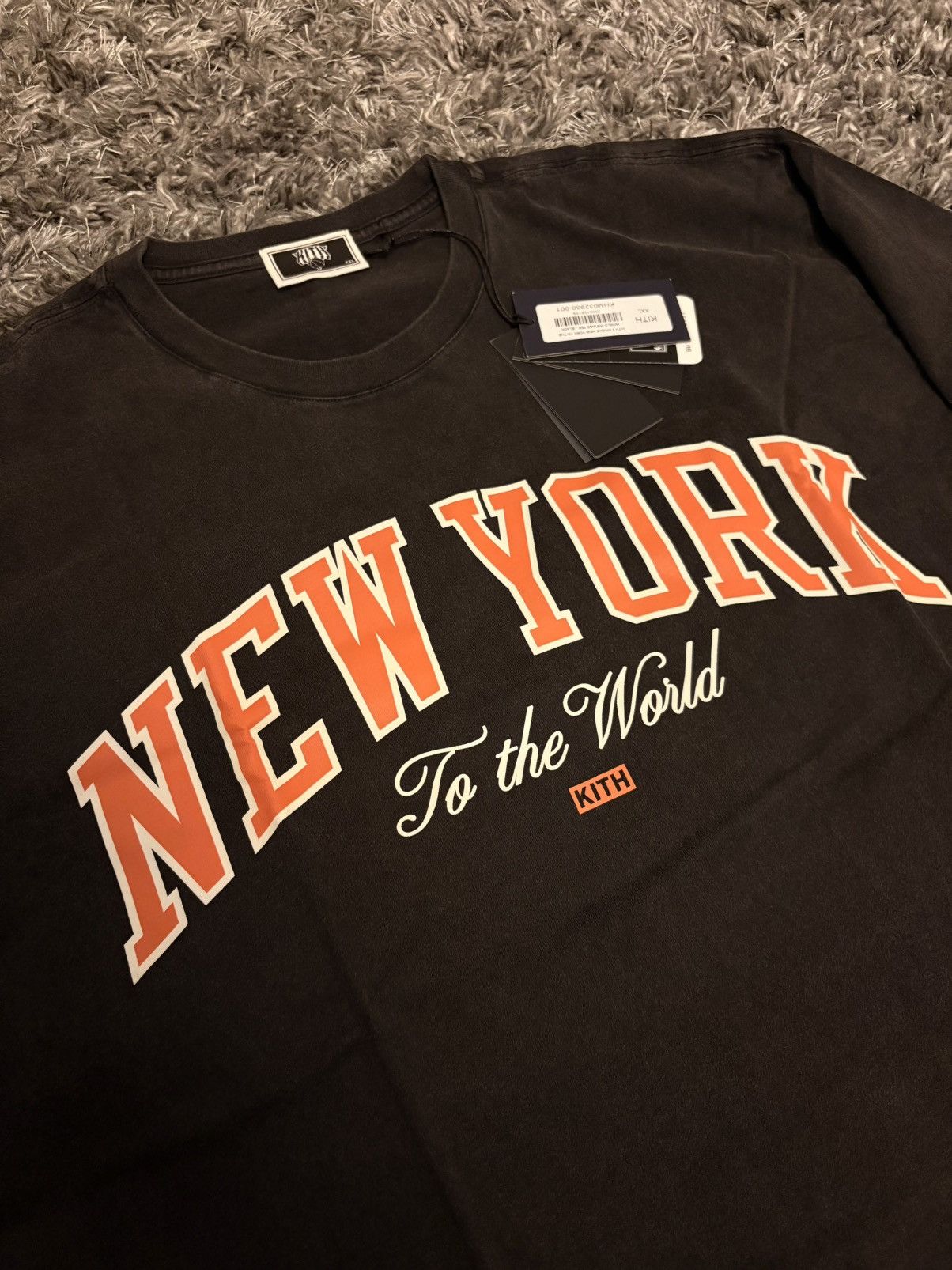 Kith Knicks NY to the world tee XXL
