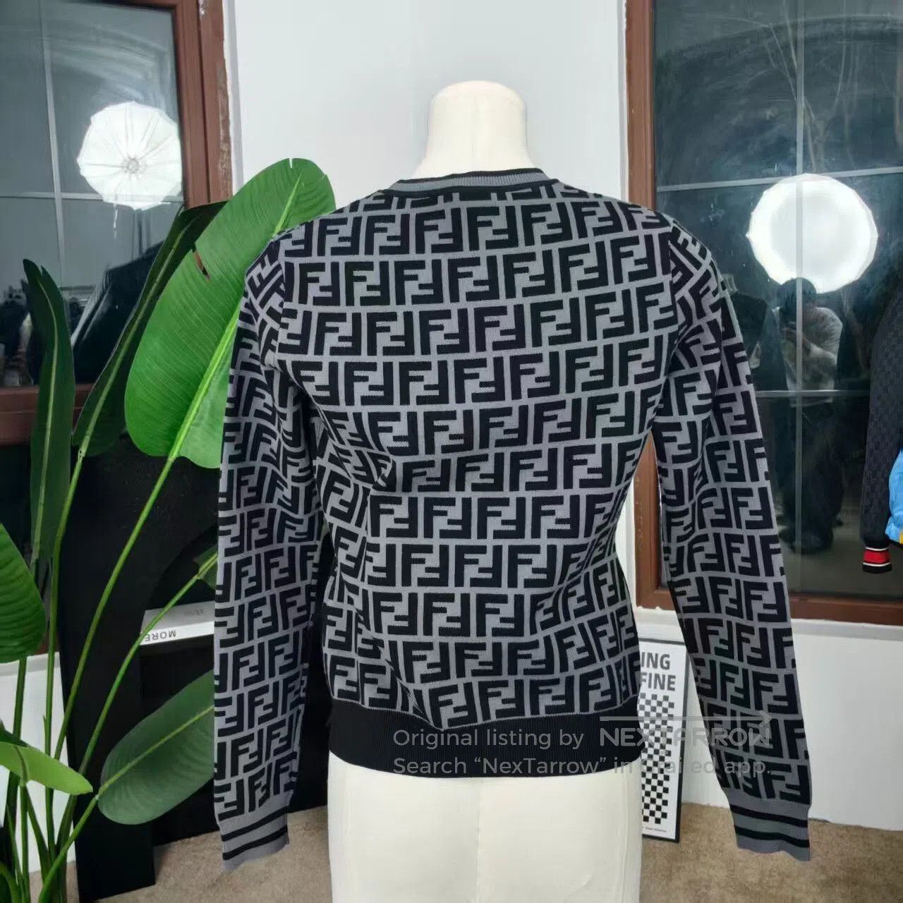 Fendi fendi black gray logo knit sweater size 38. Size US M / EU 48-50 / 2 - 2 Thumbnail