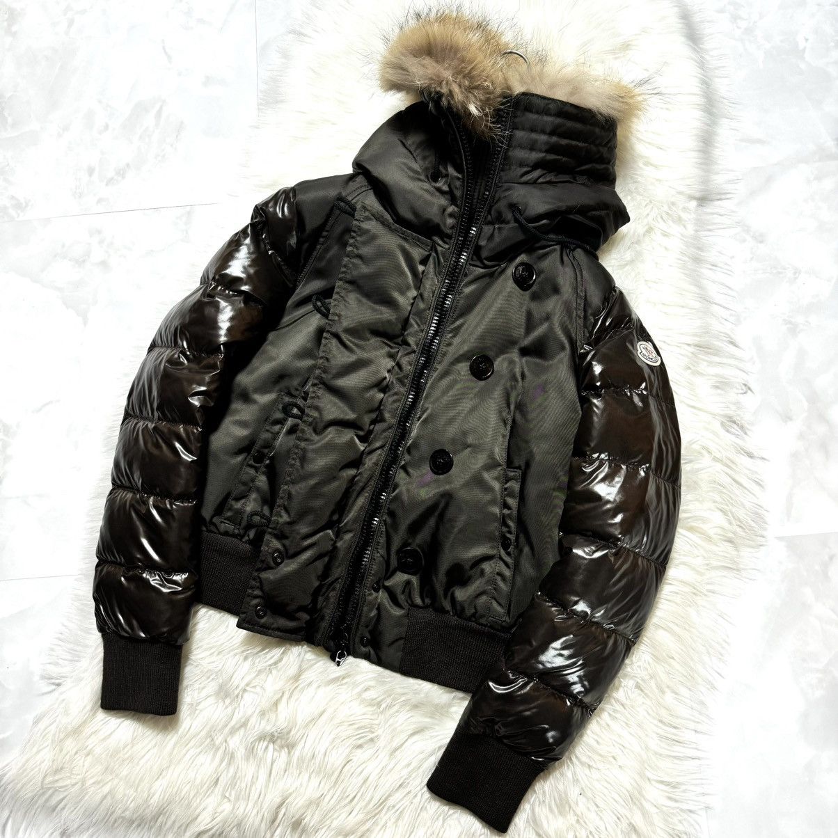 Moncler Moncler DESNA raccoon fur switching puffer down jacket Size XS / US 0-2 / IT 36-38 - 7 Thumbnail