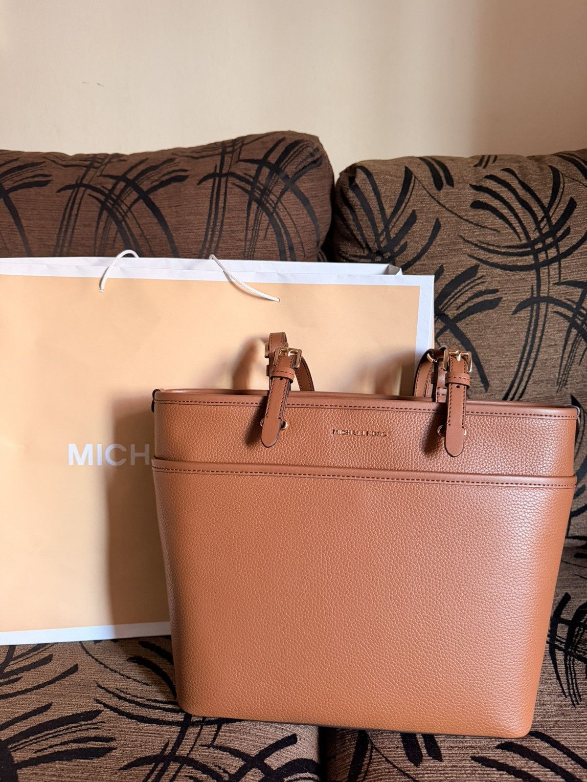 Michael Kors *NEW* Best Michael Kors Bag Size ONE SIZE - 3 Thumbnail