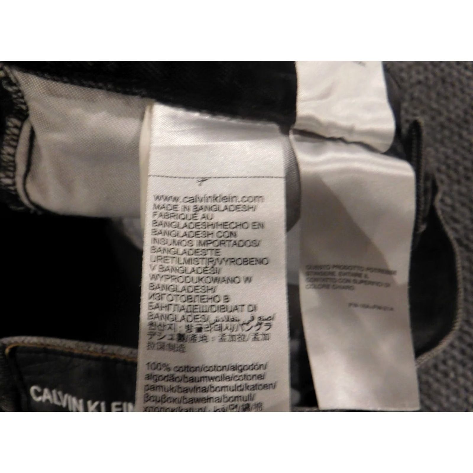 Calvin Klein Calvin Klein Womens Shorts 30 Black Denim Cut-Off Jeans Shorts Closure Zip Floral Comfort Stretch Casual Regular Mid Rise Vintage No Size 30" / US 8 / IT 44 - 6 Thumbnail