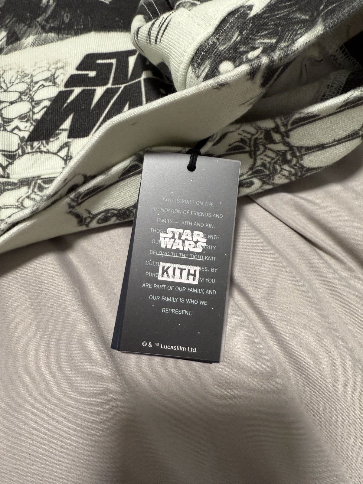 Kith Kith Star Wars Vadeer Illustration Hoodie - Waffle Deadstock Size US M / EU 48-50 / 2 - 4 Thumbnail