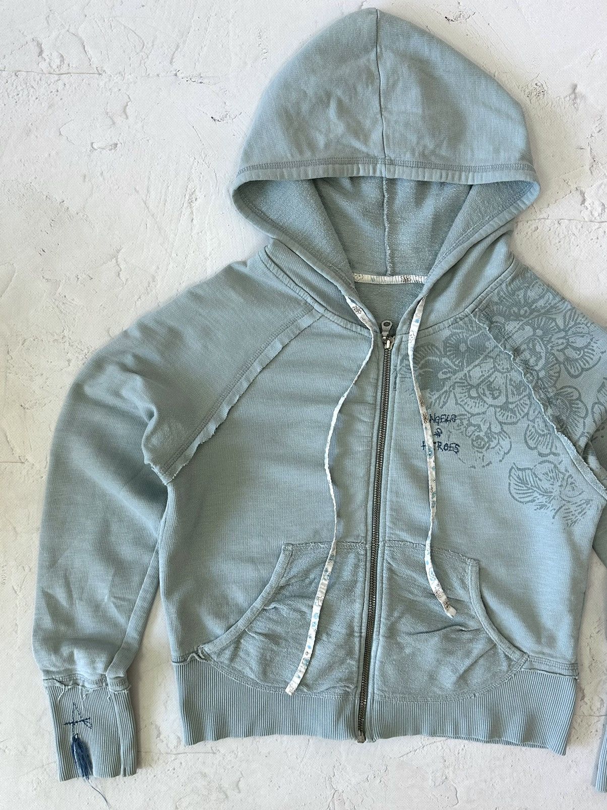 Beauty Beast × If Six Was Nine × Vintage Vintage Angel Distressed Crop Hoodie Size S / US 4 / IT 40 - 3 Thumbnail