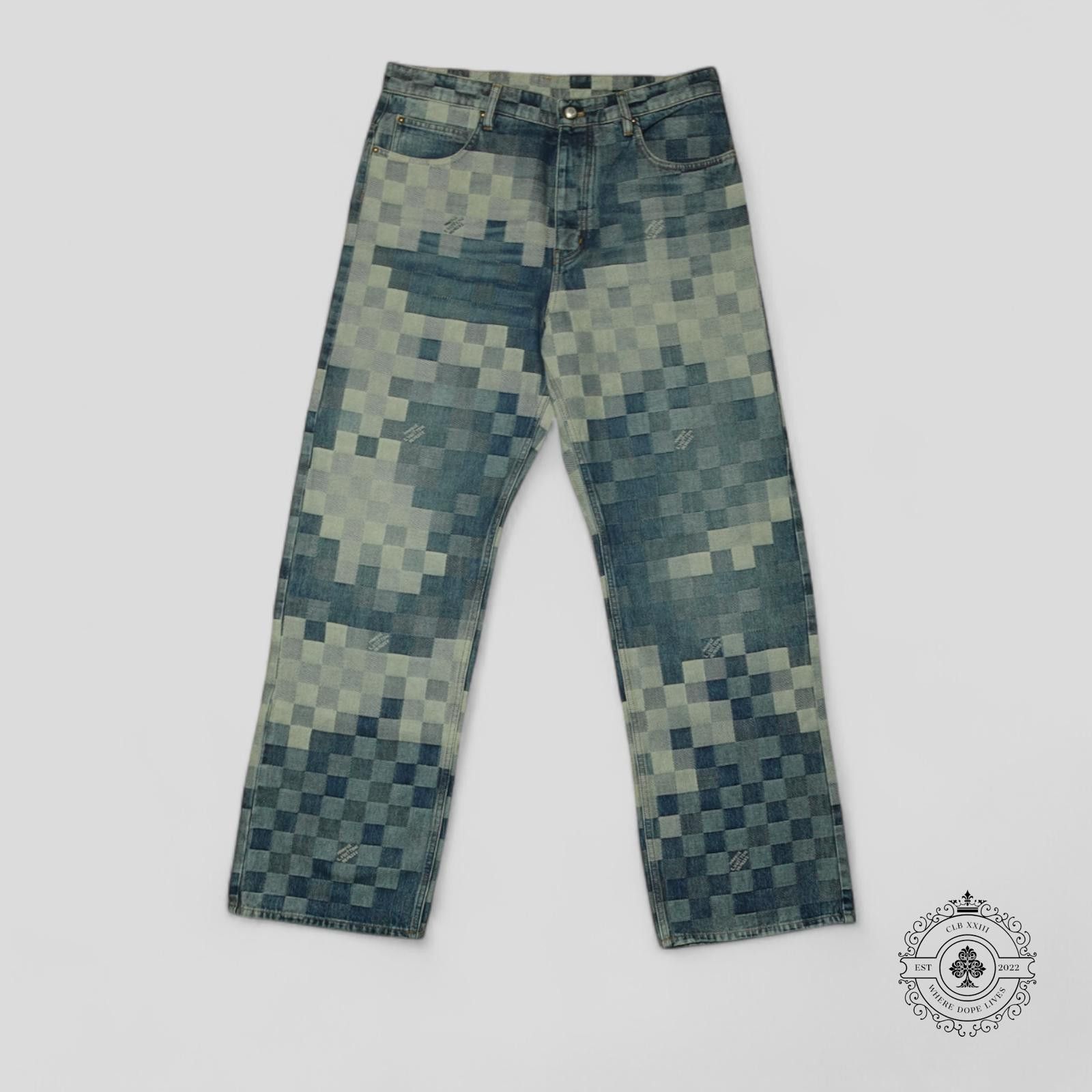 Louis Vuitton Louis Vuitton Damoflage Skate Jeans in Light/Medium Wash Size US 34 / EU 50 - 1 Thumbnail