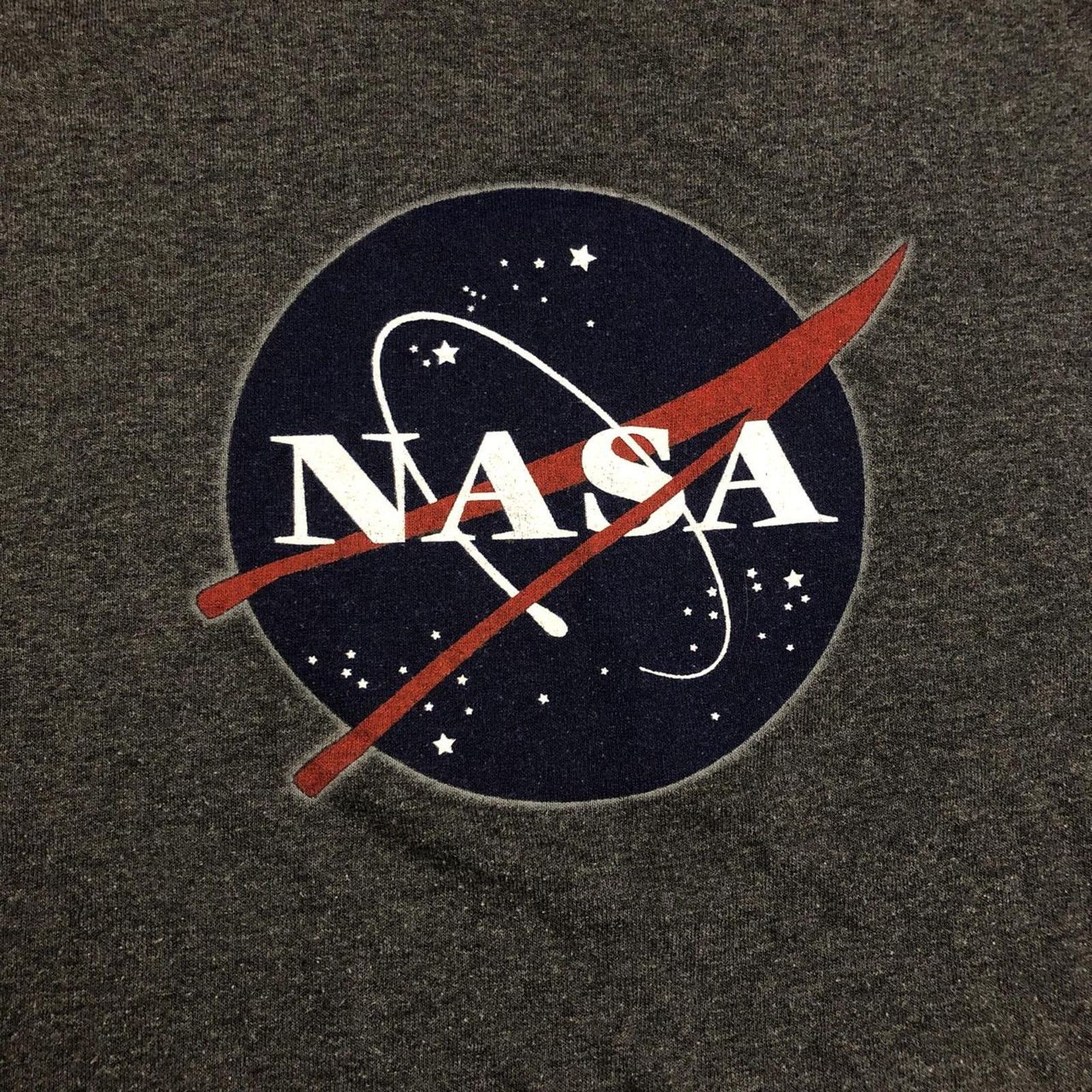Delta Men’s Dark Grey NASA Graphic Tee Size US L / EU 52-54 / 3 - 3 Thumbnail
