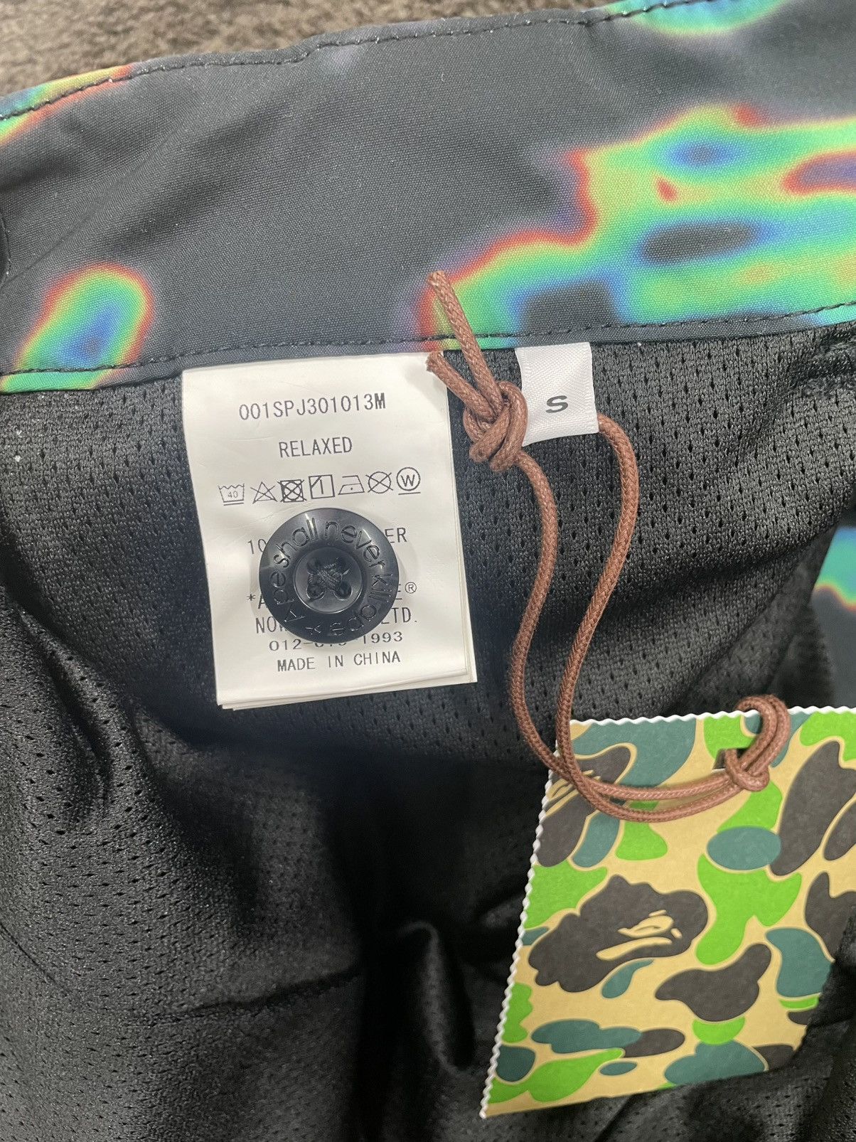 Bape BAPE THERMOGRAPHY CARGO SHORTS Size US 32 / EU 48 - 4 Thumbnail