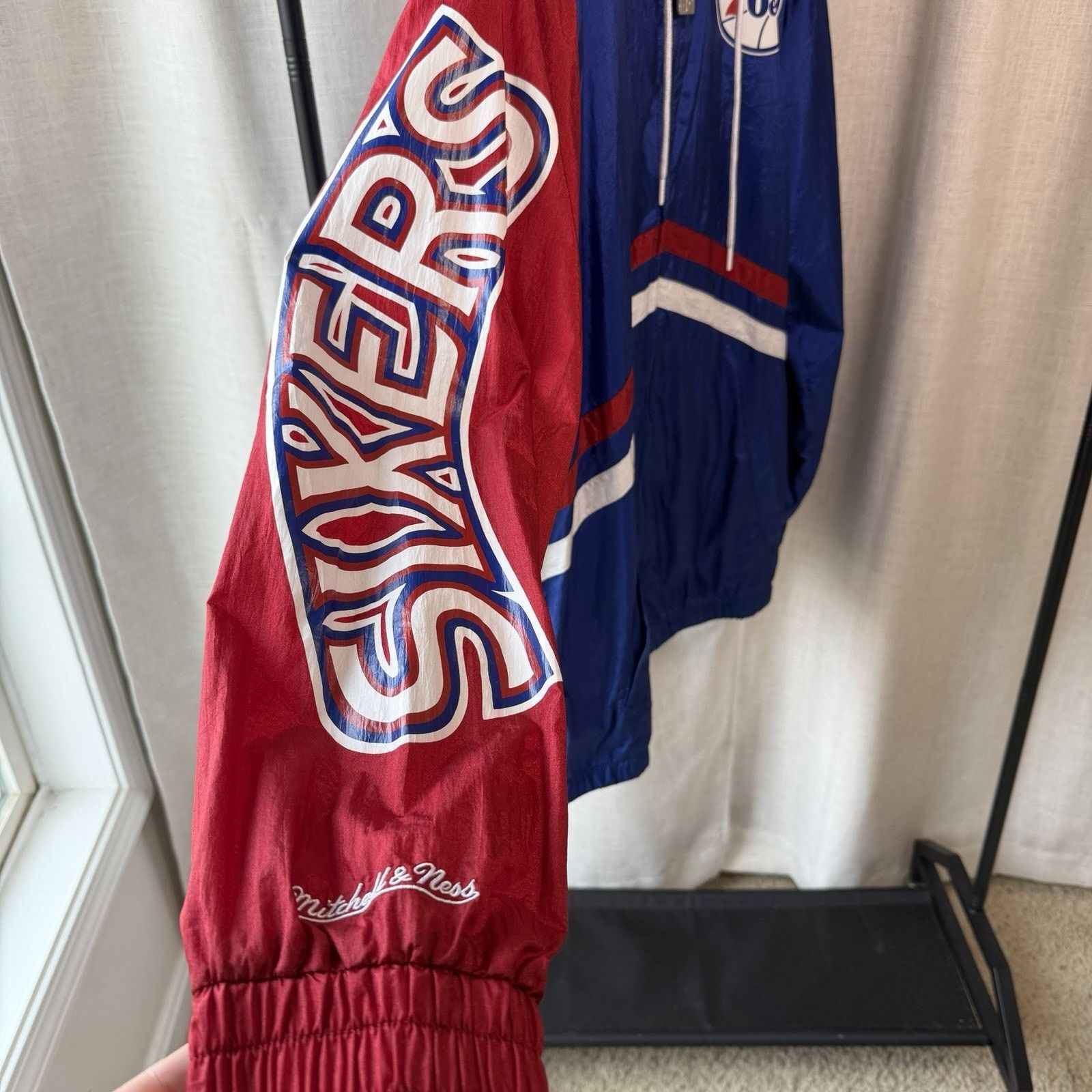 Mitchell & Ness Mitchell & Ness 76ers Hardwood Classics WindbreakerXL Fall22 Size US XL / EU 56 / 4 - 10 Thumbnail
