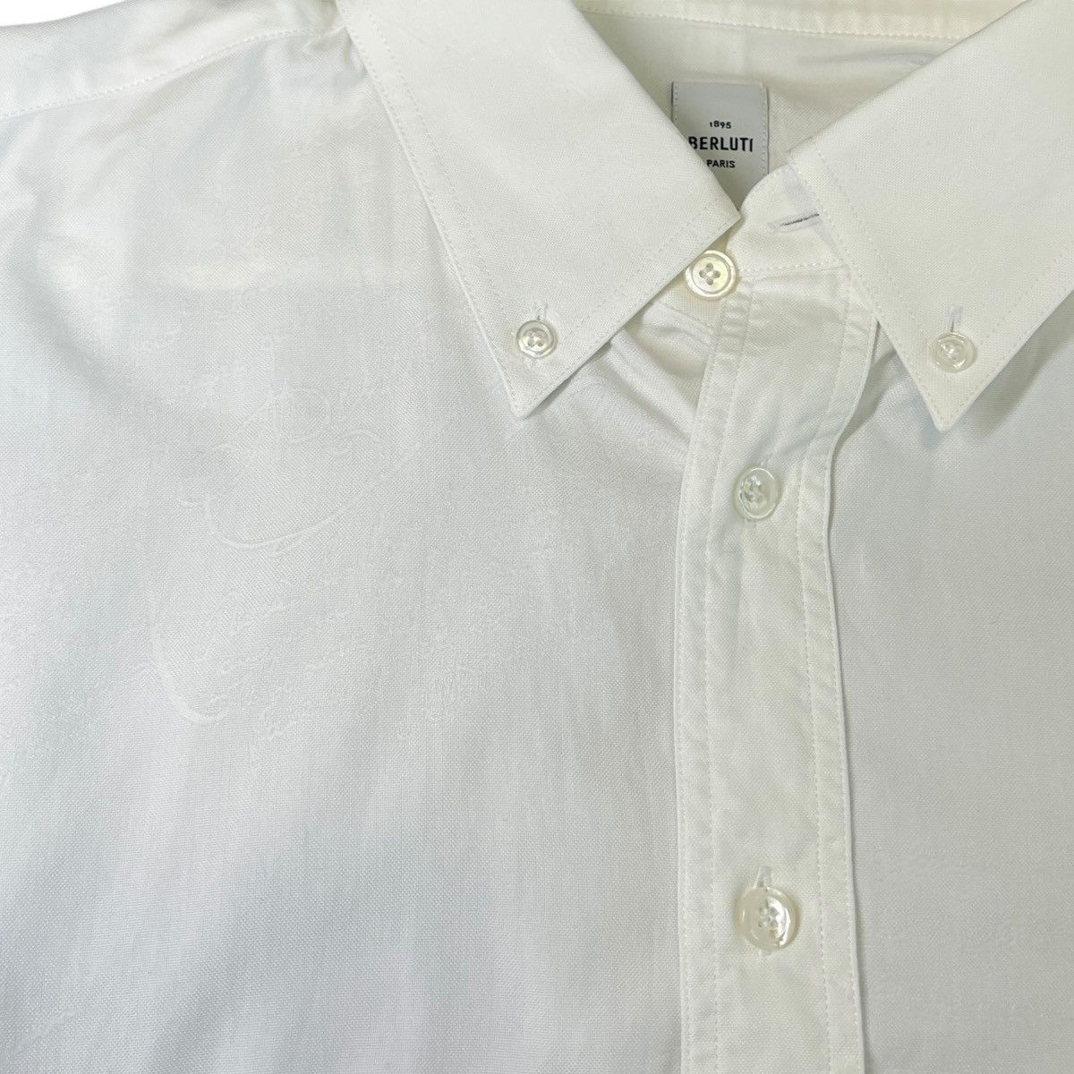 Berluti Berluti Tonal Scritto Calligraphy Embroidered dress Shirt Size US M / EU 48-50 / 2 - 3 Thumbnail