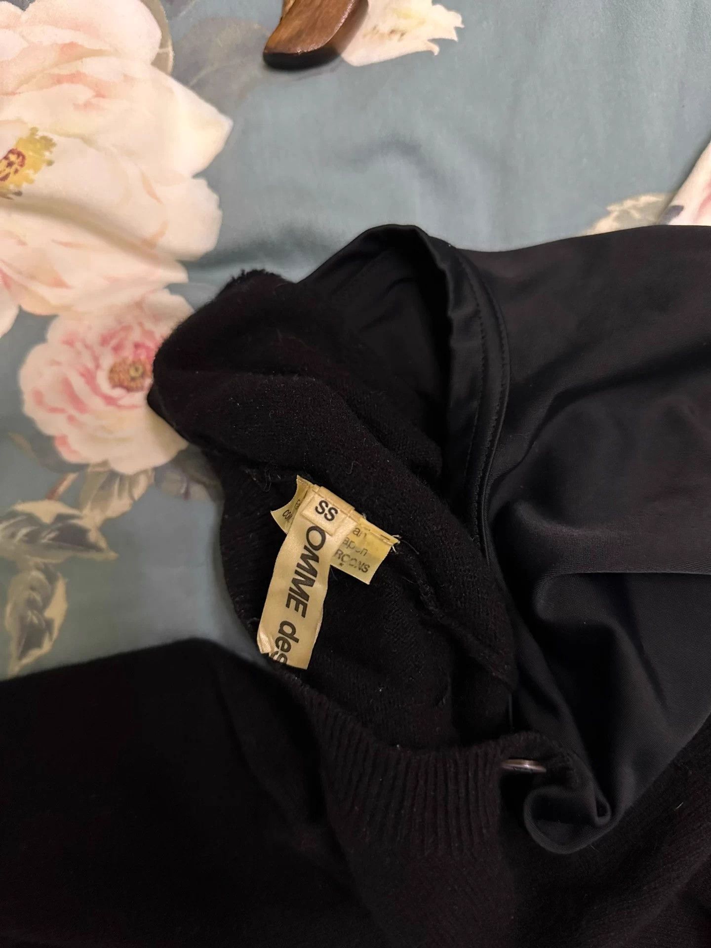 CDG by Comme des Garcons The cdg knitted cardigan has great patchwork materials, Size S / US 4 / IT 40 - 4 Thumbnail