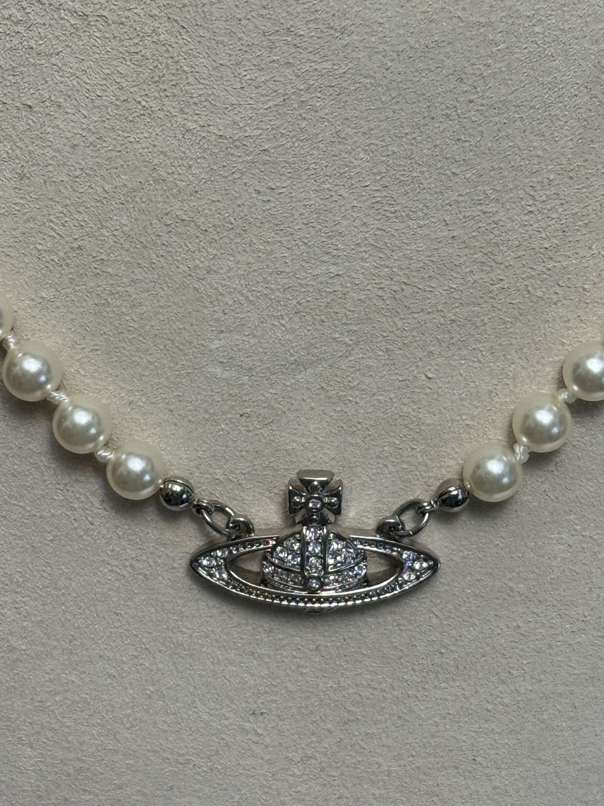 Vivienne Westwood Vivienn Bas Relief Pearl Necklace Size ONE SIZE - 5 Thumbnail
