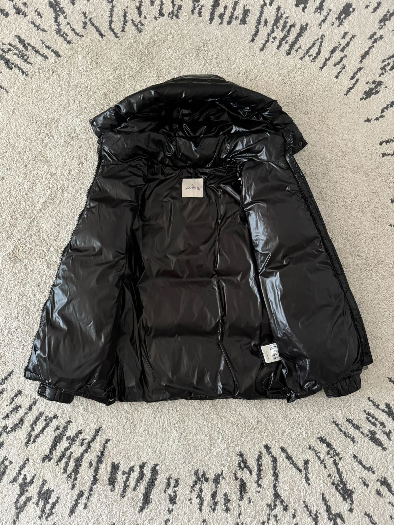 Moncler MONCLER Guernic Laquer Hooded Down Coat In Black Size US XL / EU 56 / 4 - 3 Thumbnail