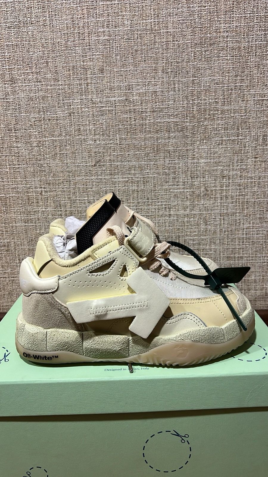 Off-White OFF WHITE PUZZLE COUTURE WHITE Size US 8 / IT 38 - 1 Thumbnail