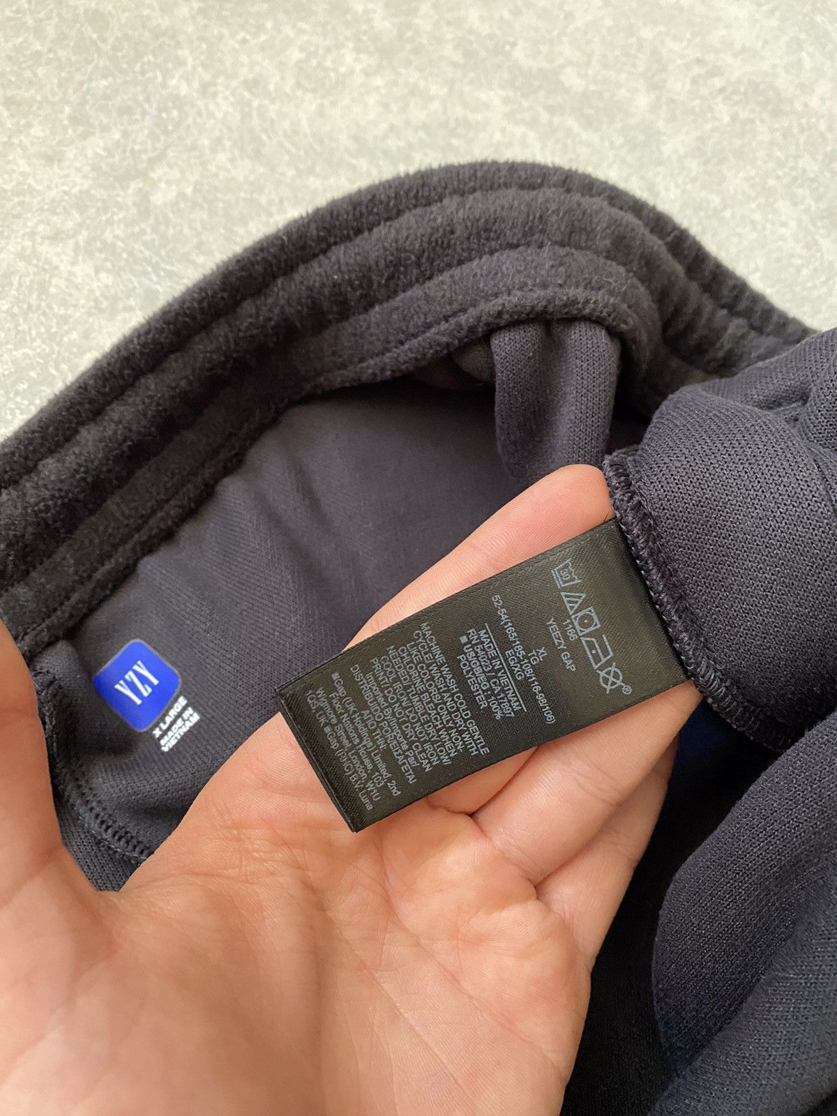 Gap × Yeezy Yeezy Gap Polar Fleece Jogging Pants by Balenciaga Size US 36 / EU 52 - 9 Thumbnail