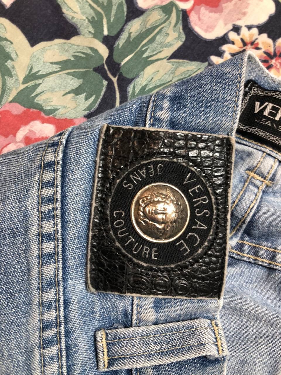 Versace Jeans Couture VERSACE JEANS COUTURE Men’s Vintage Wash Jeans Regular Fit Size US 34 / EU 50 - 8 Thumbnail