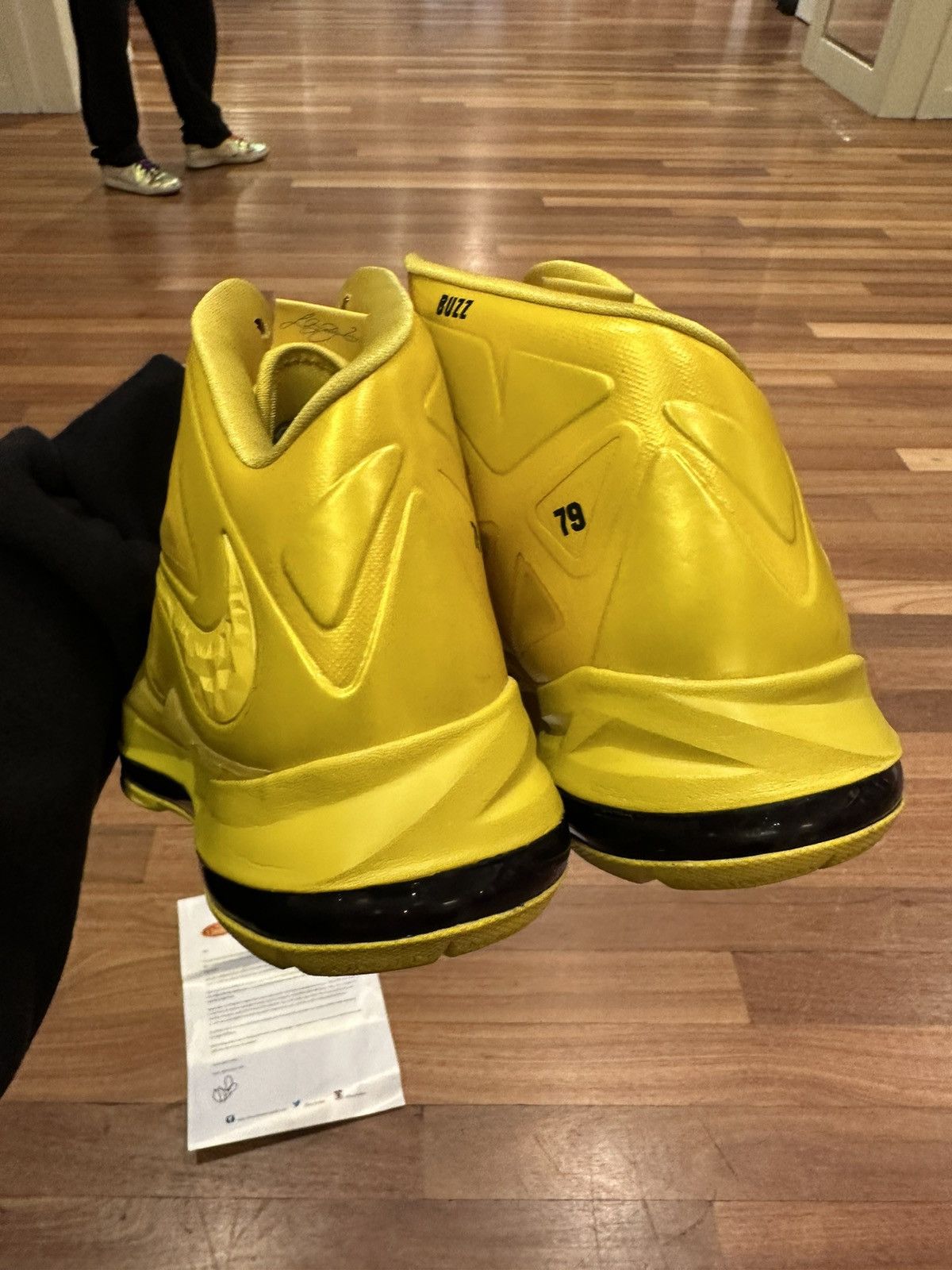 Nike Nike lebron must be the honey Size US 9 / EU 42 - 4 Thumbnail