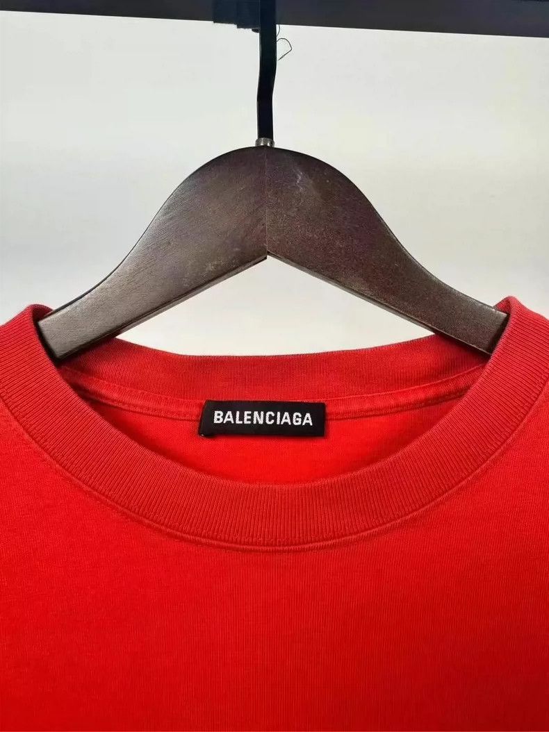 Balenciaga Balenciaga Red front and back logo short sleeve Size US M / EU 48-50 / 2 - 3 Thumbnail