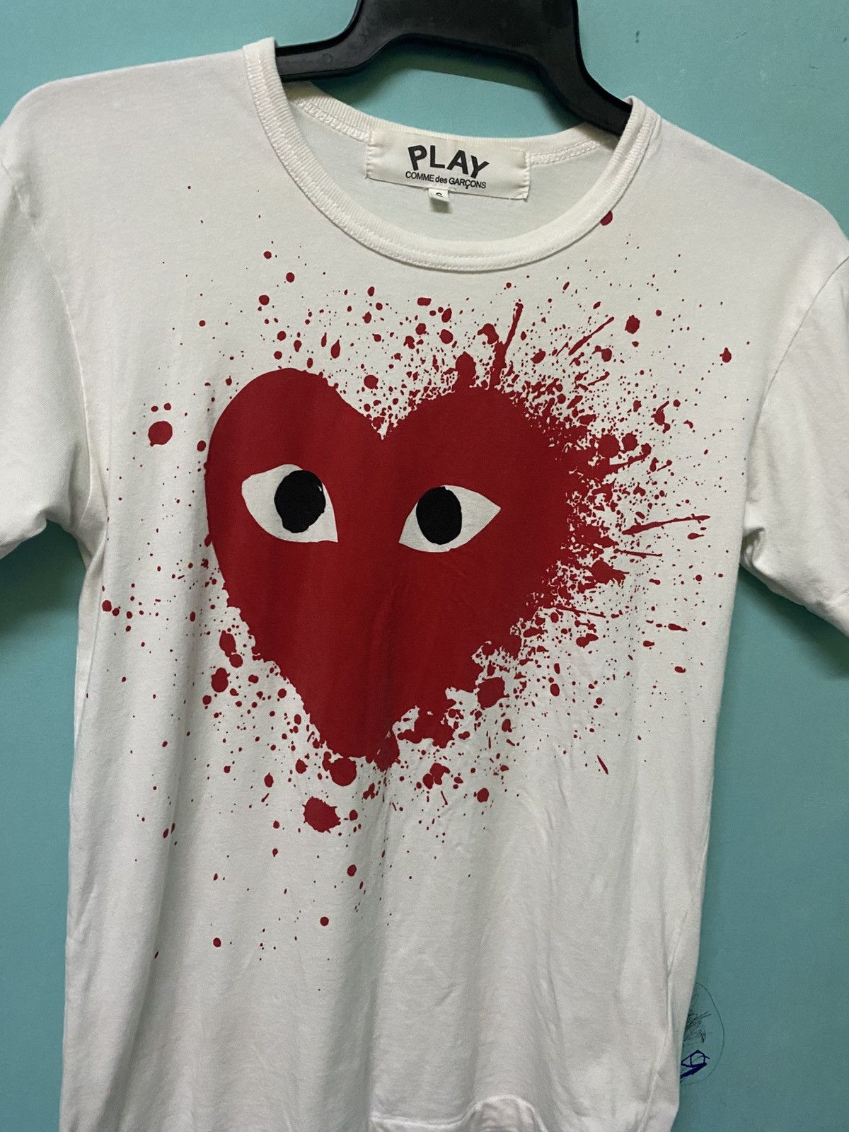 Comme des Garcons Comme des Garçons PLAY Red Heart Splatter Graphic Tee –White Size US S / EU 44-46 / 1 - 3 Thumbnail