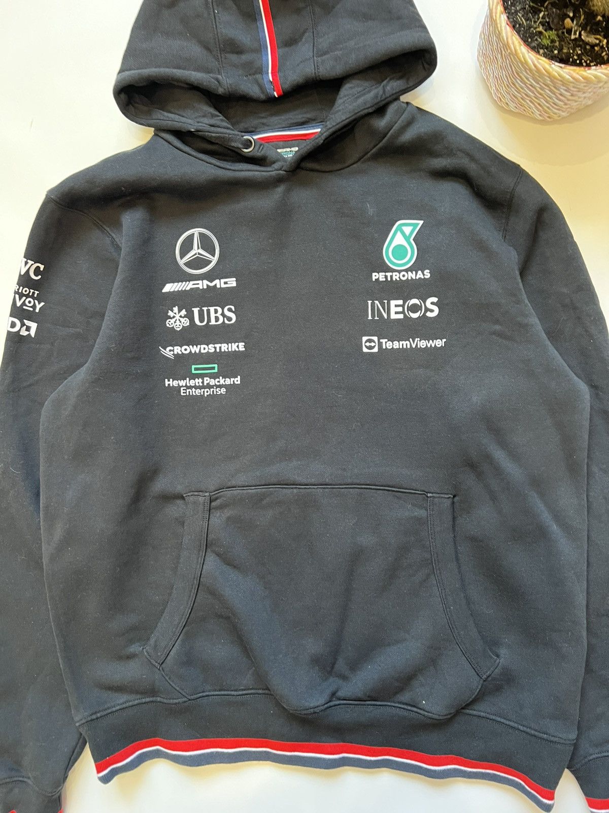 Mercedes-Benz Mercedes Benz Petronas Black Hoodie Racing F-1 Tommy Size US M / EU 48-50 / 2 - 3 Thumbnail