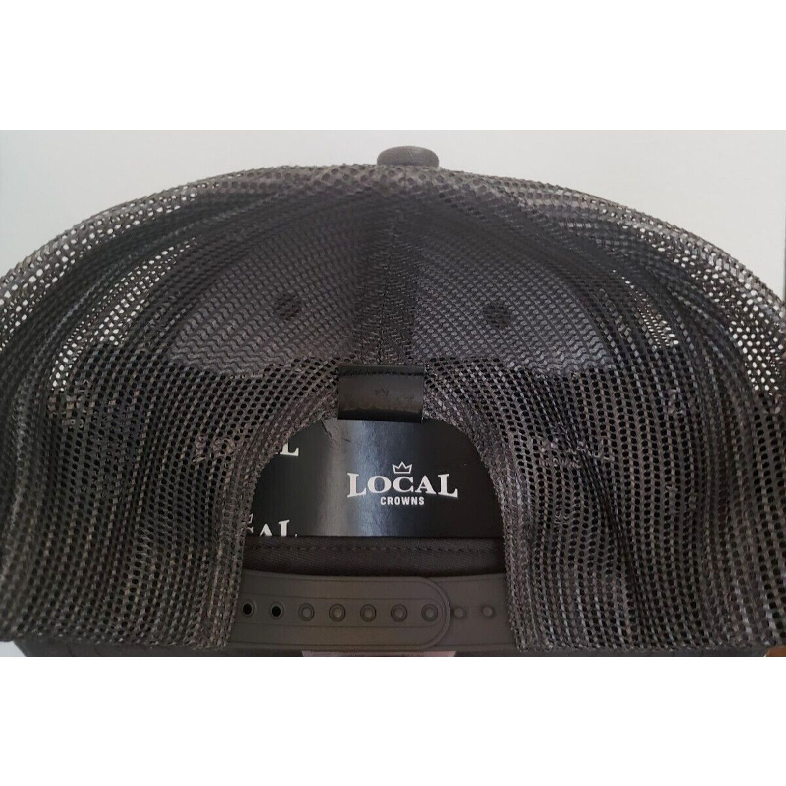 Other Local Crowns Cap Deer Animal Wavy Mesh Trucker Snapback Gray Size ONE SIZE - 3 Thumbnail