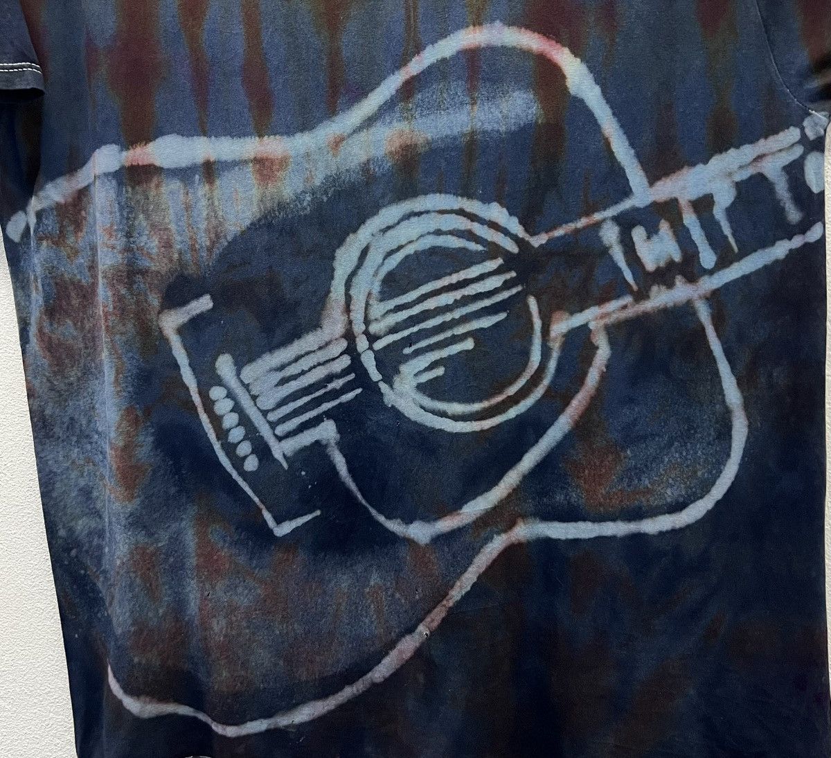 Vintage VINTAGE SIMPLE GUITAR ART TEE SHIRT Size US L / EU 52-54 / 3 - 3 Thumbnail
