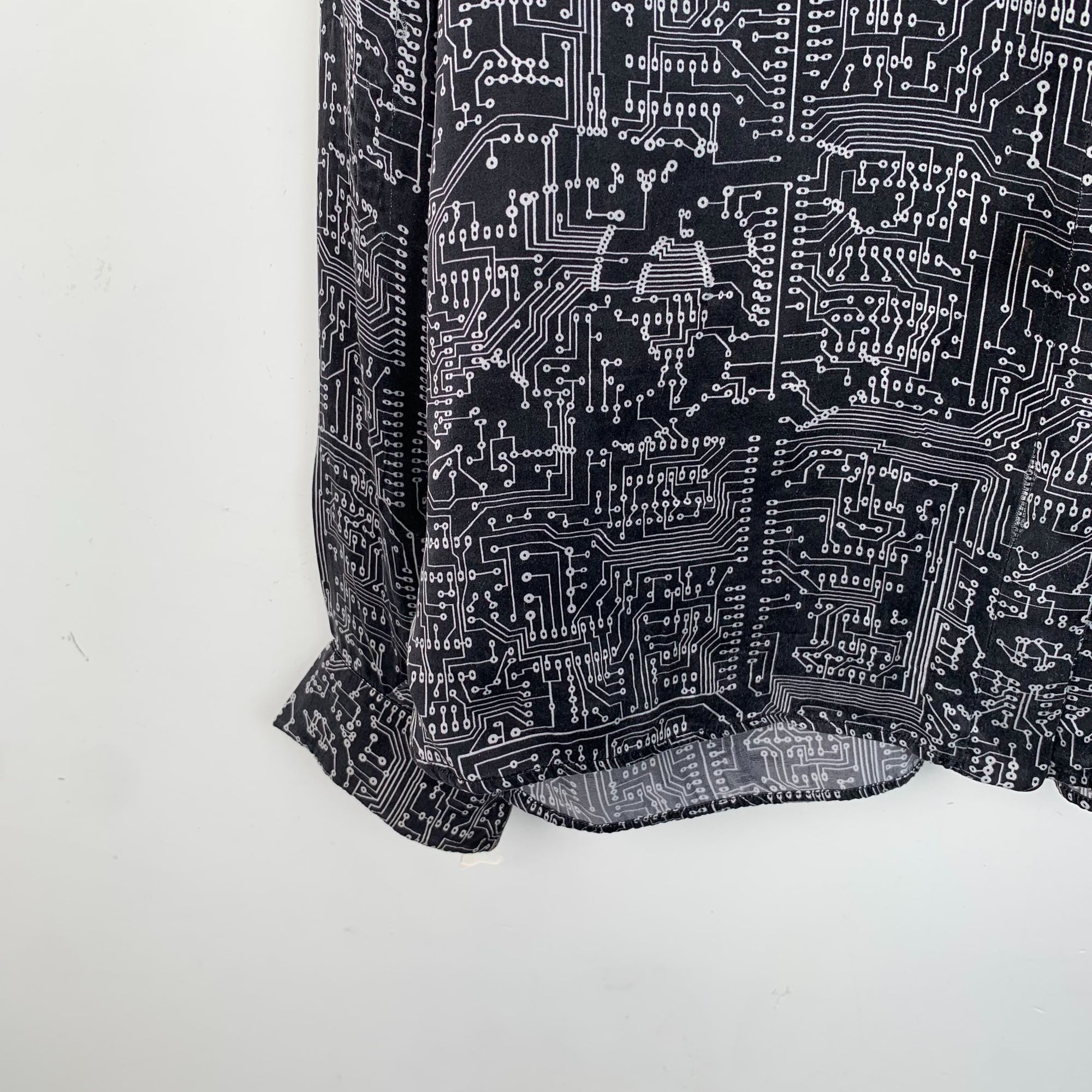 Chanel Chanel Black Circuit Board Print Silk Shirt Size 38 S Made I Size S / US 4 / IT 40 - 5 Thumbnail