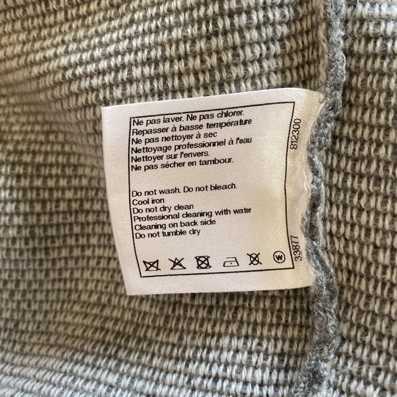 Chanel Chanel Grey Lion Cashmere Long Sleeve Knit Sweater K26WX Size M / US 6-8 / IT 42-44 - 9 Thumbnail