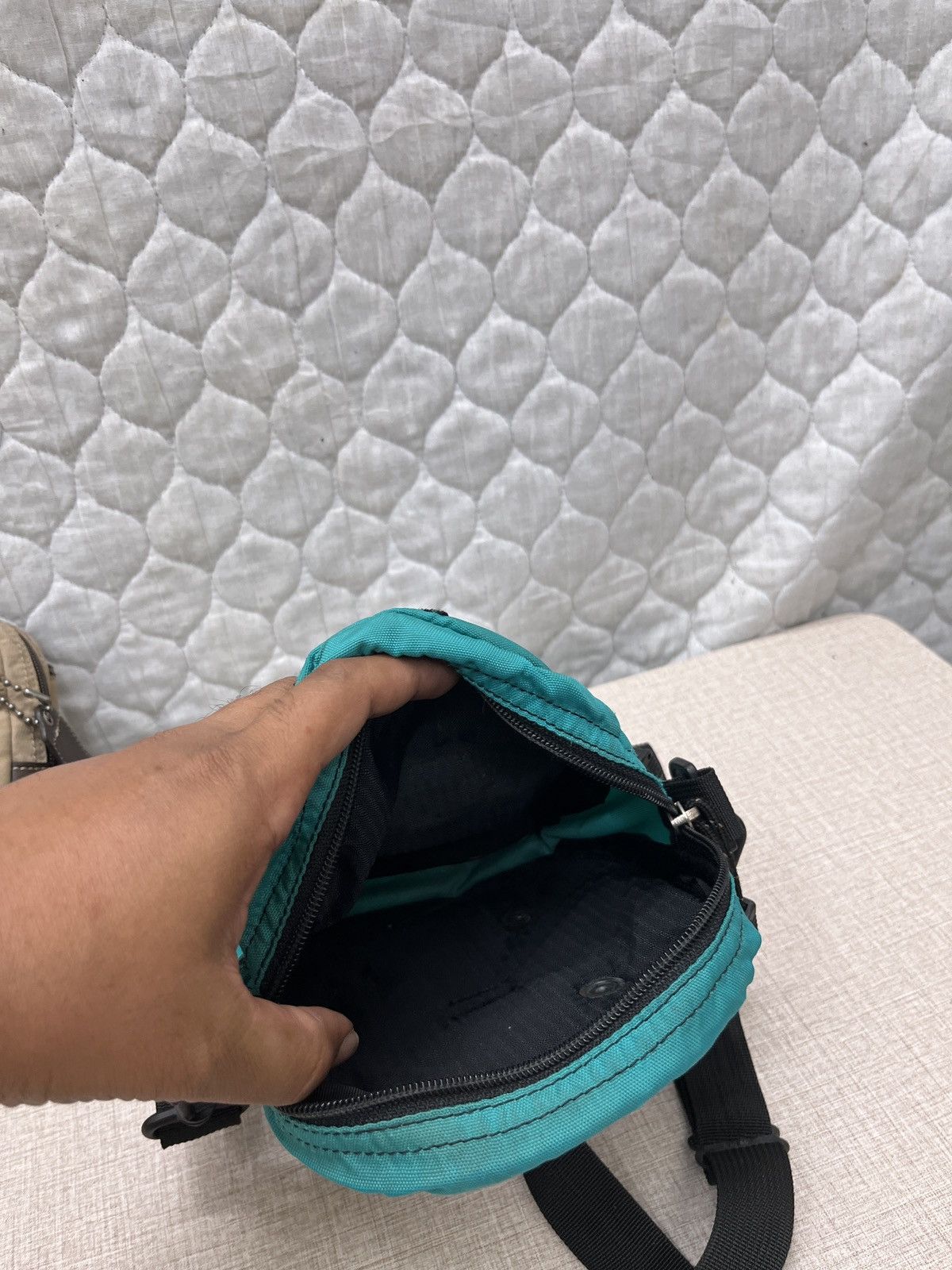 Gregory 🔥🔥🔥STEALS VTG GREGORY SLING BAG Size ONE SIZE - 5 Thumbnail