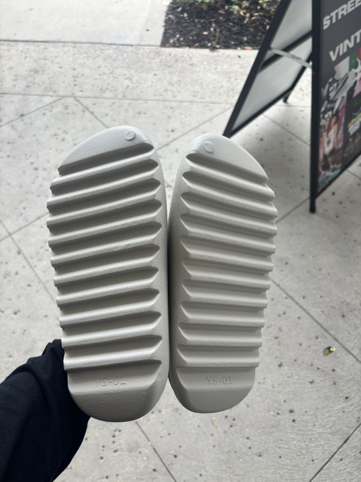 Yeezy Yeezy Slide YS-01 “Cream” – Size 8 (Brand New) Size US 8 / EU 41 - 4 Thumbnail