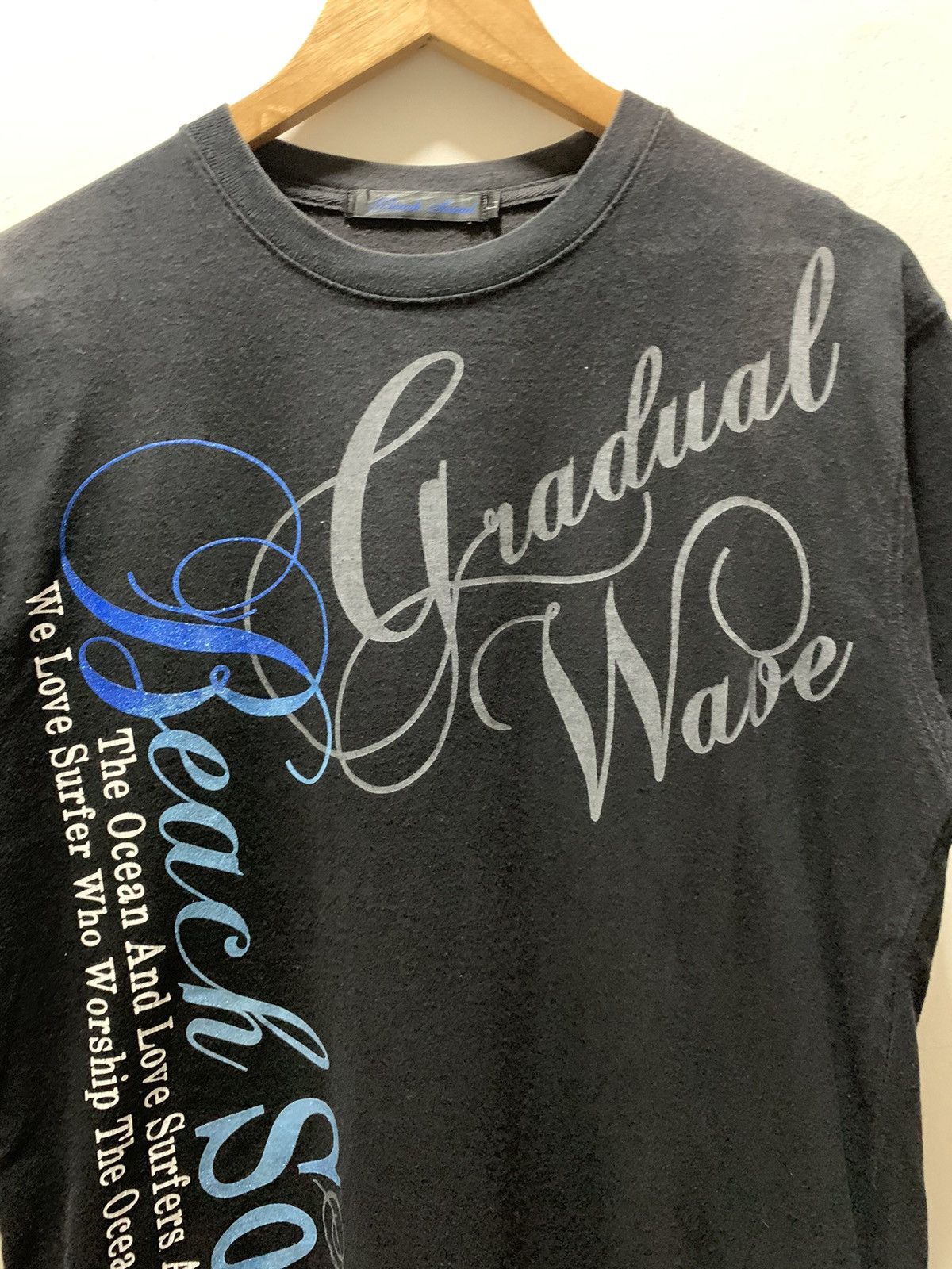 Japanese Brand Sound Wave Surfing Beach Poem Large Tshirt Size US L / EU 52-54 / 3 - 6 Thumbnail