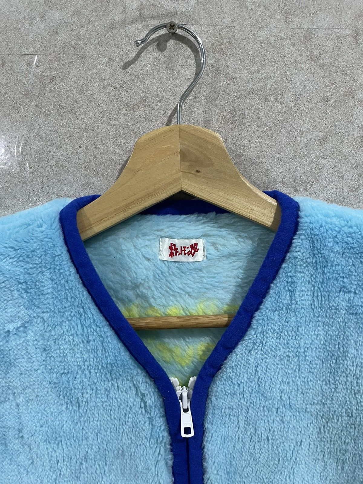 Japanese Brand Vintage Pokemon Fleece Vest AOP Limited Edition Size US M / EU 48-50 / 2 - 4 Thumbnail