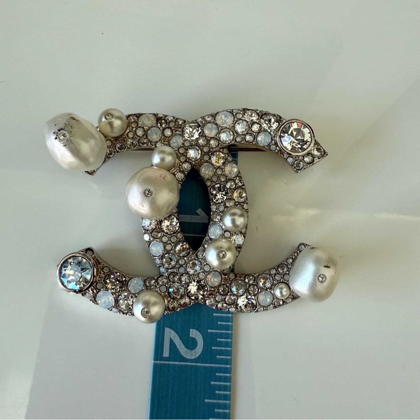 Chanel CHANEL women brooch with natural pearls Authentic 2100$ Size ONE SIZE - 7 Thumbnail
