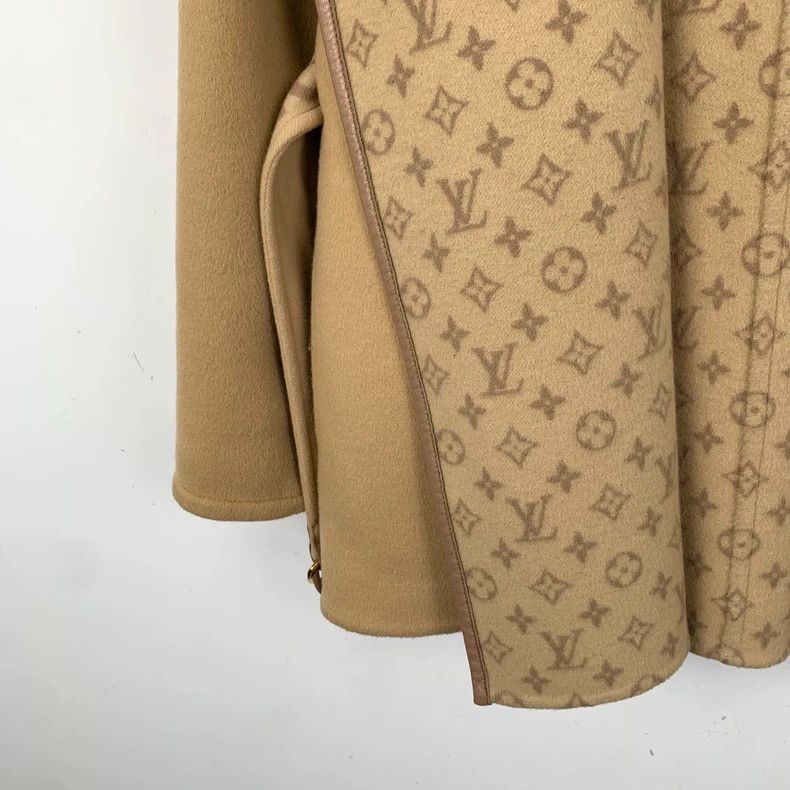 Louis Vuitton Louis Vuitton 22 brown logo full print wool hooded belt co Size XXS / US 00 / IT 34 - 4 Thumbnail